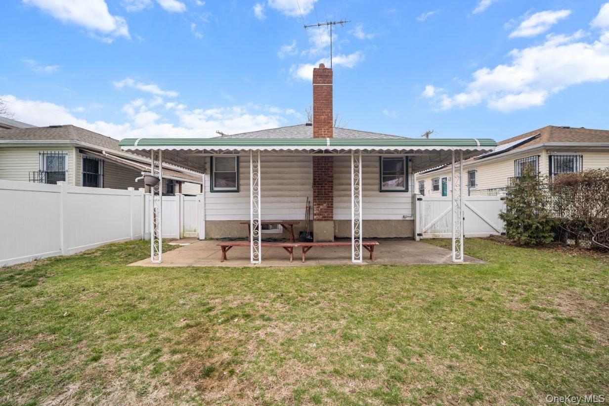 #20 photo, 228-11 145th Avenue, Куинс ‖ Springfield Gardens , NY 11413