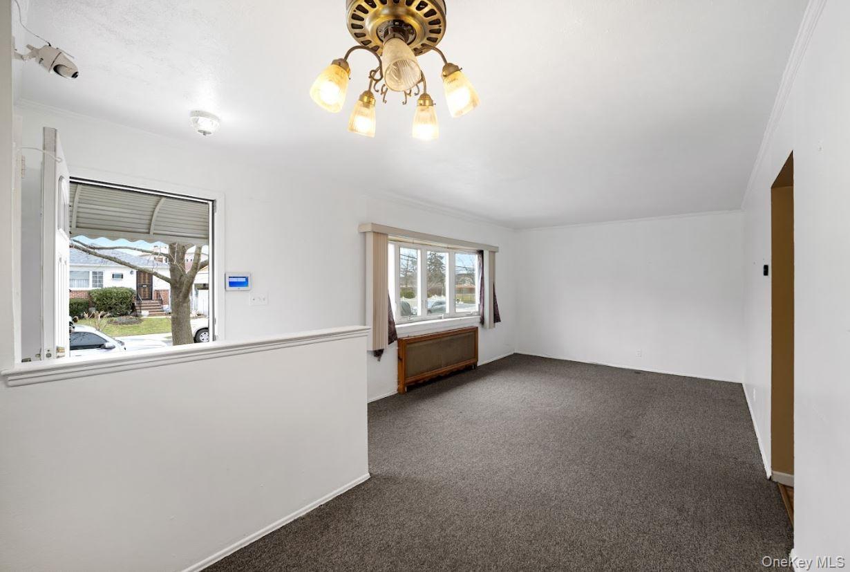 #7 photo, 228-11 145th Avenue, Куинс ‖ Springfield Gardens , NY 11413