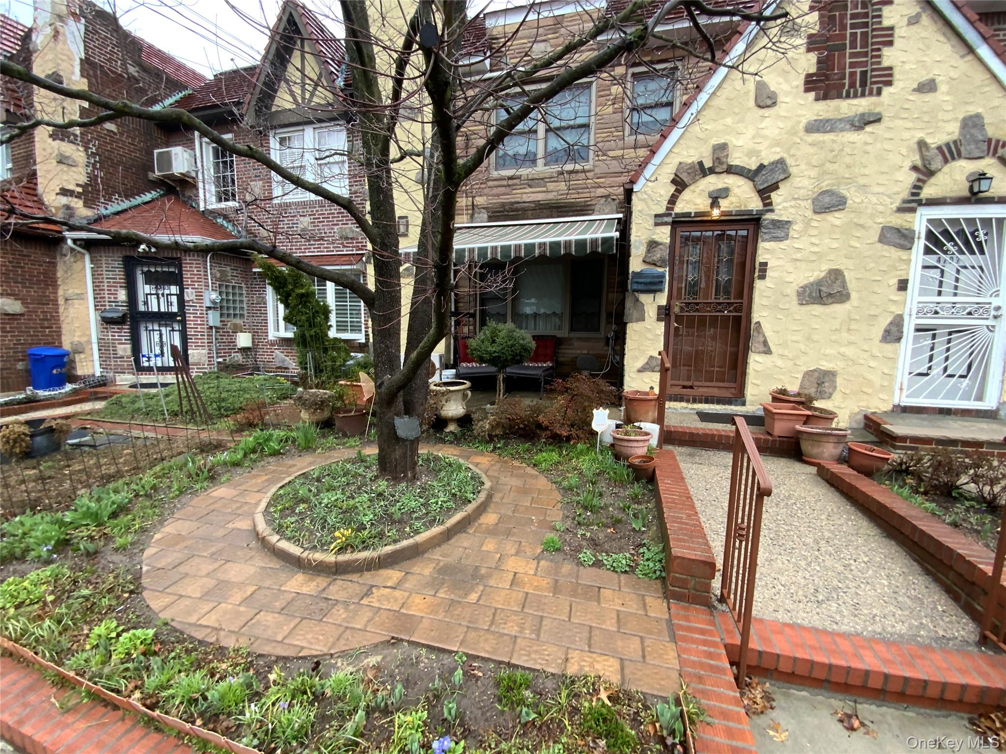 #1 photo, 4705 189th Street, קווינס Flushing , NY 11358