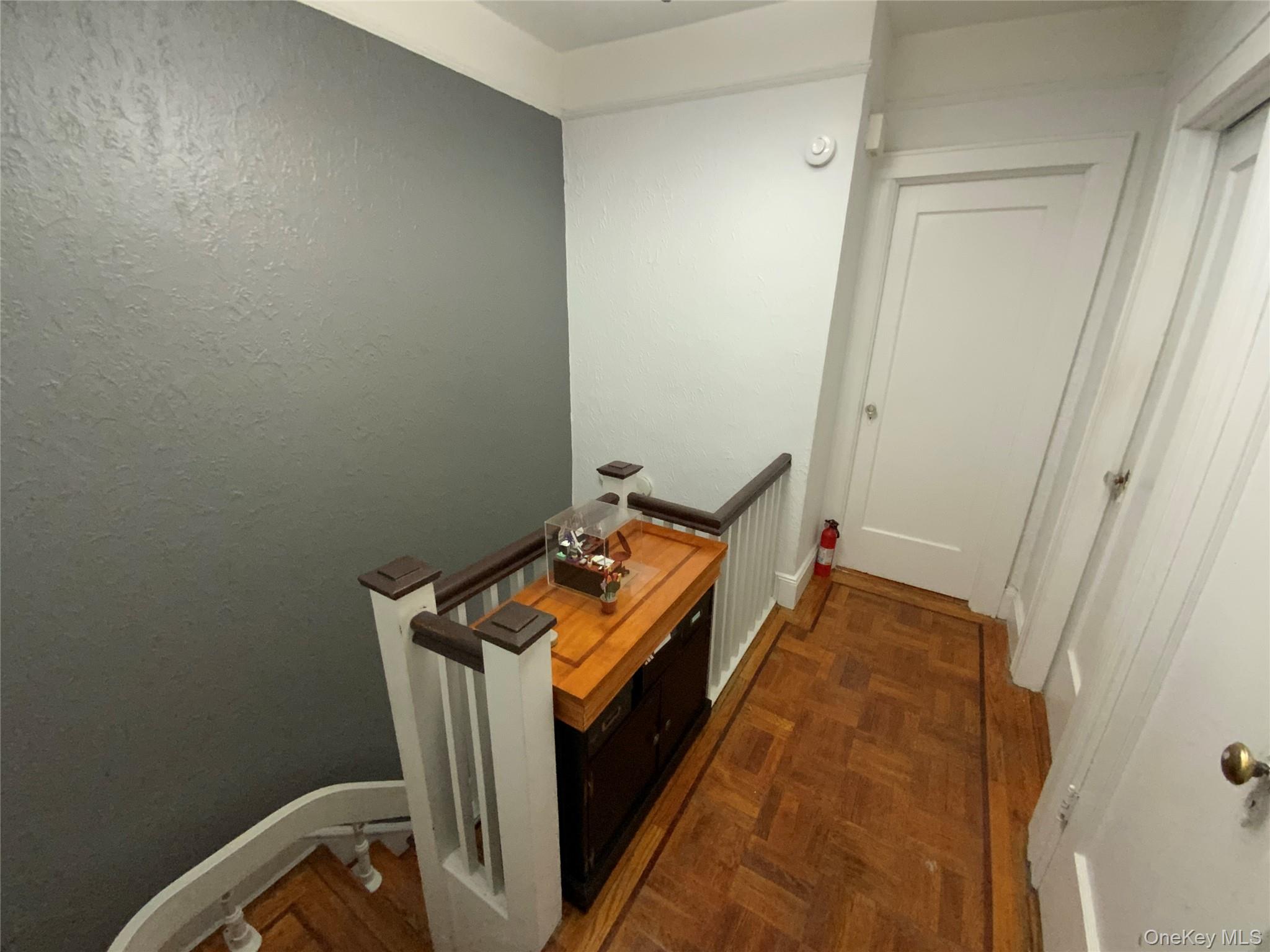 #15 photo, 4705 189th Street, קווינס Flushing , NY 11358