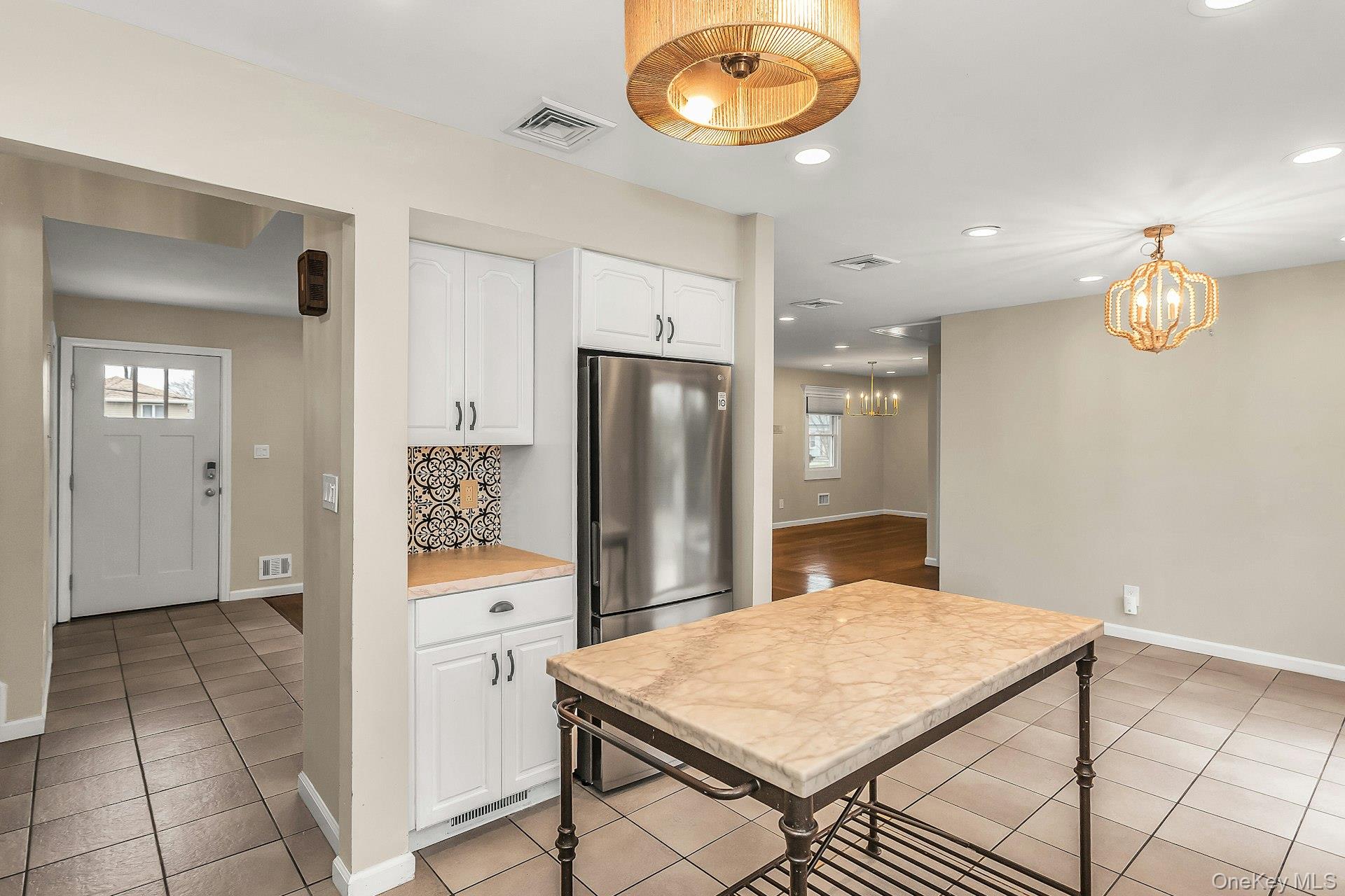 #11 photo, 5 Nita Street, East Northport , NY 11731