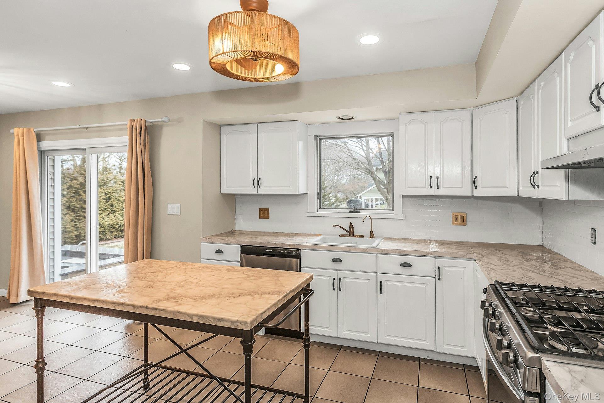 #12 photo, 5 Nita Street, East Northport , NY 11731