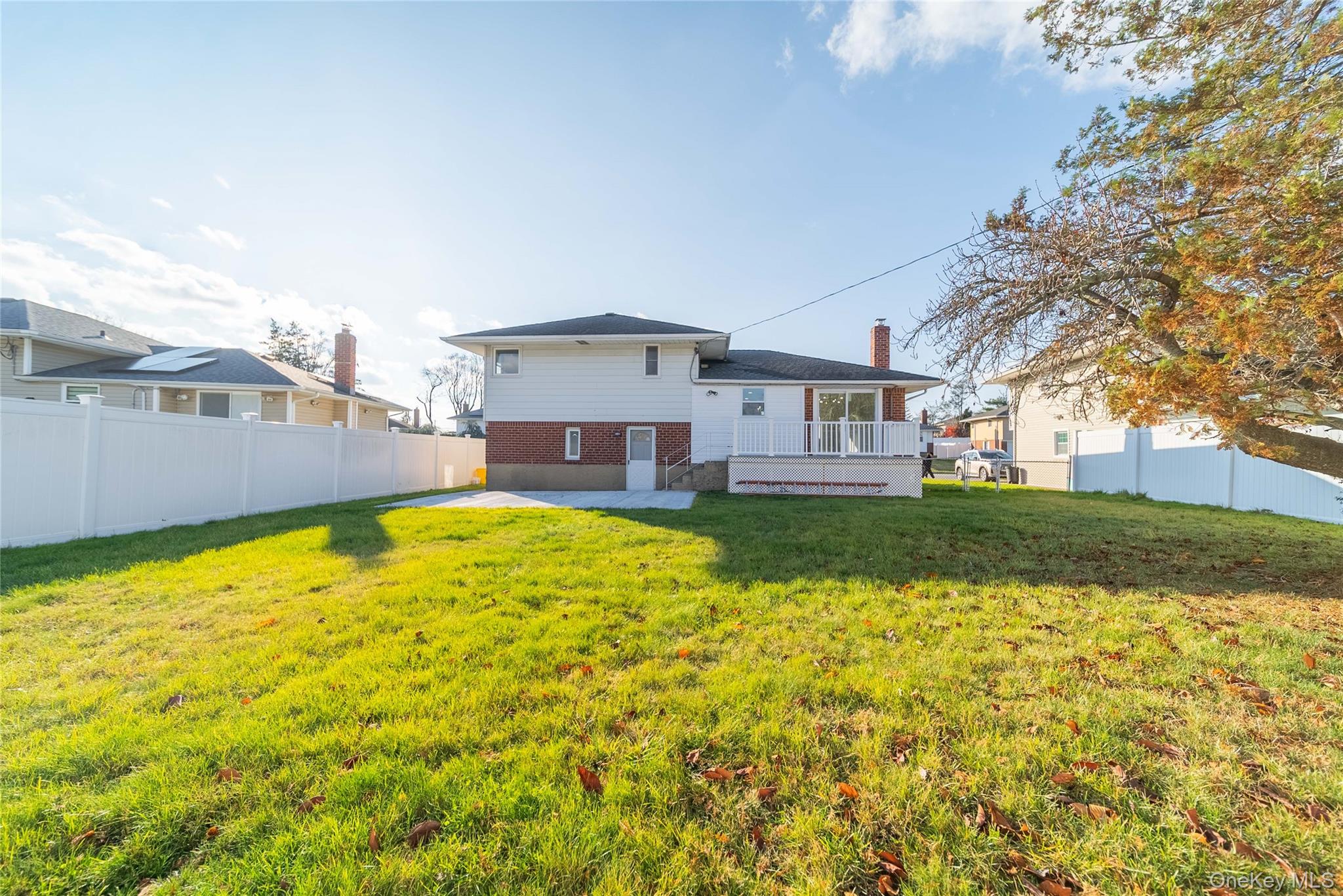 #15 photo, 8 Spector Lane, 롱 아일랜드 Plainview , NY 11803