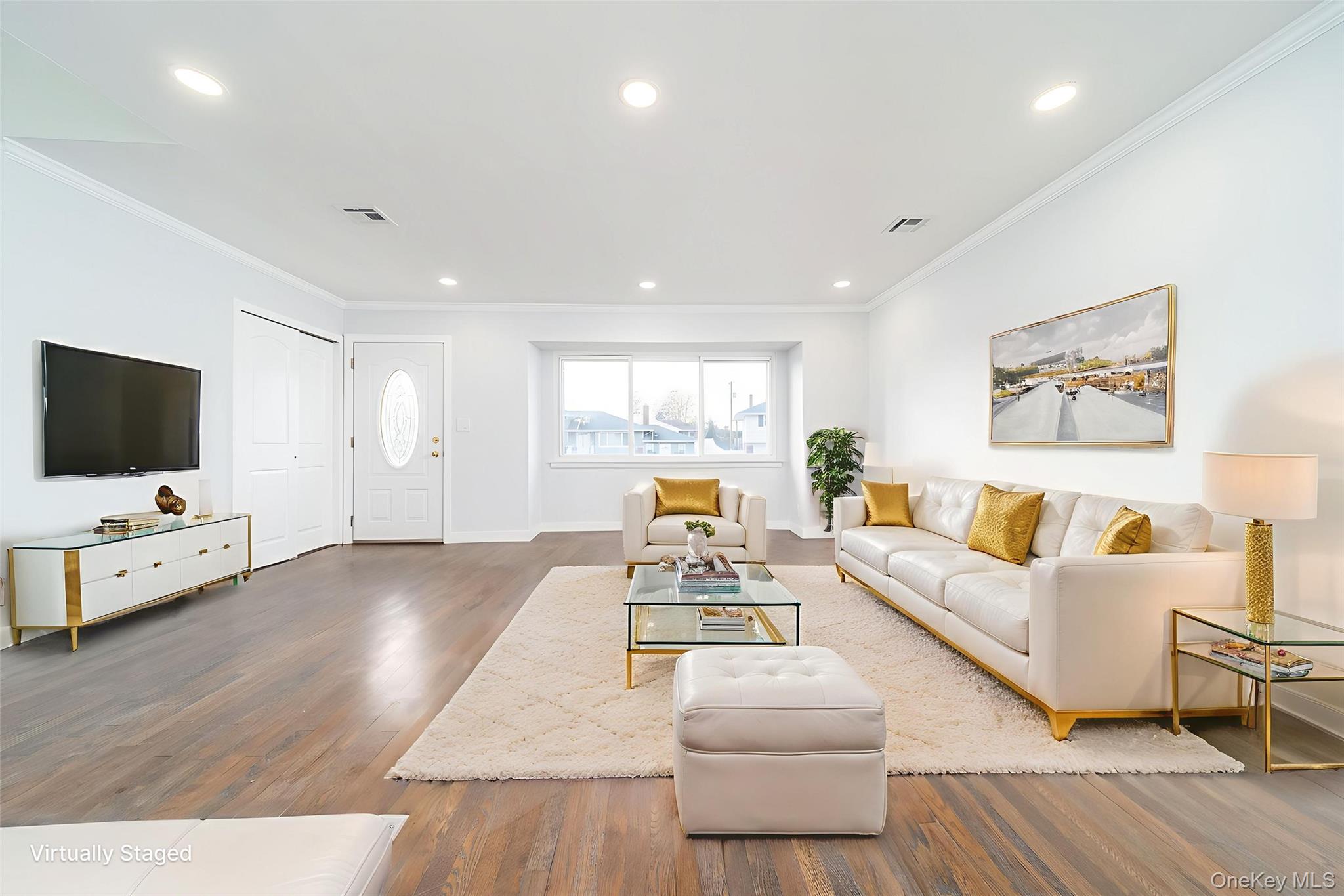 #5 photo, 8 Spector Lane, 롱 아일랜드 Plainview , NY 11803