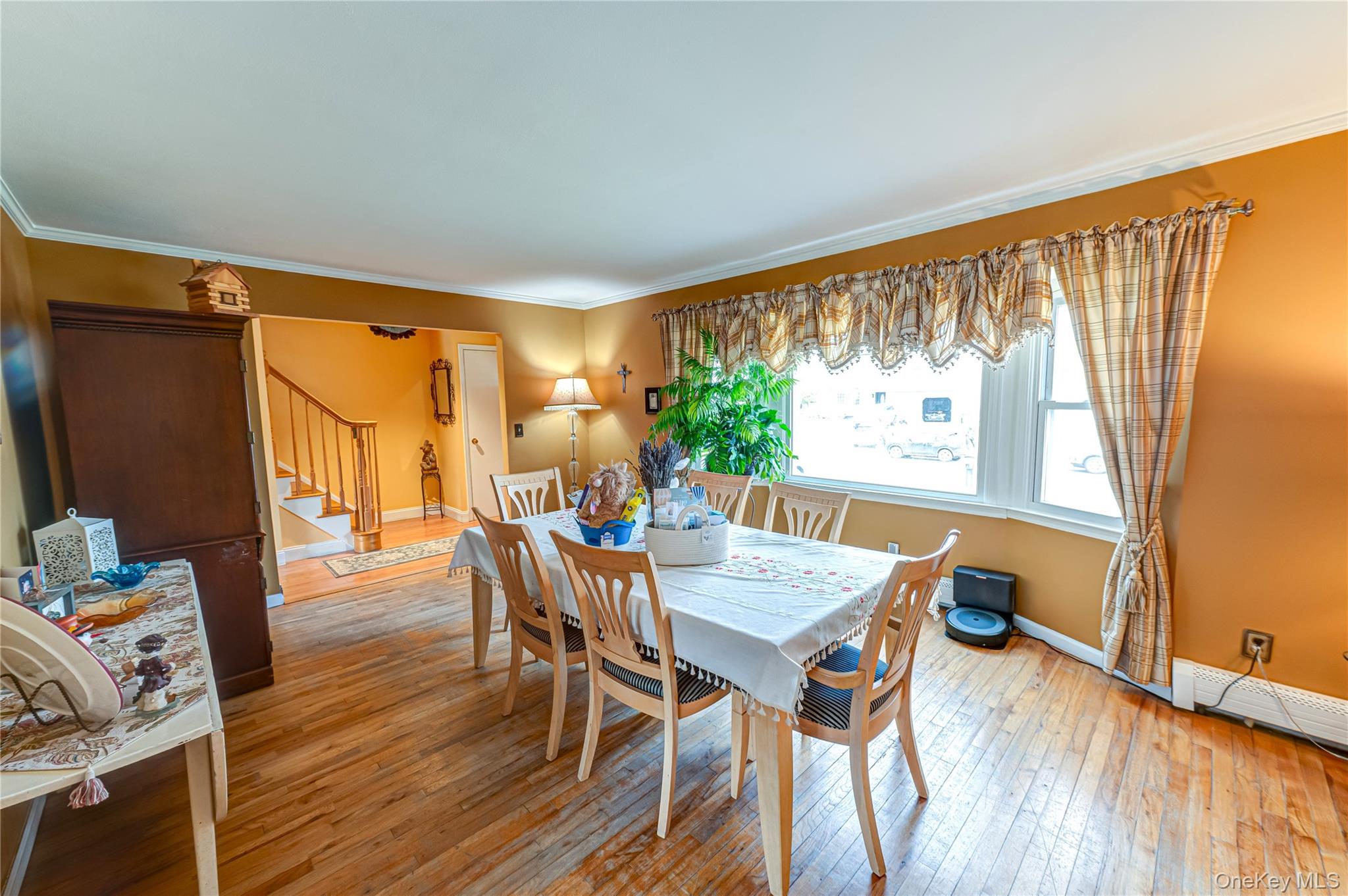 #4 photo, 6 Roman Court, সাফোক কাউন্টি Lake Grove , NY 11755