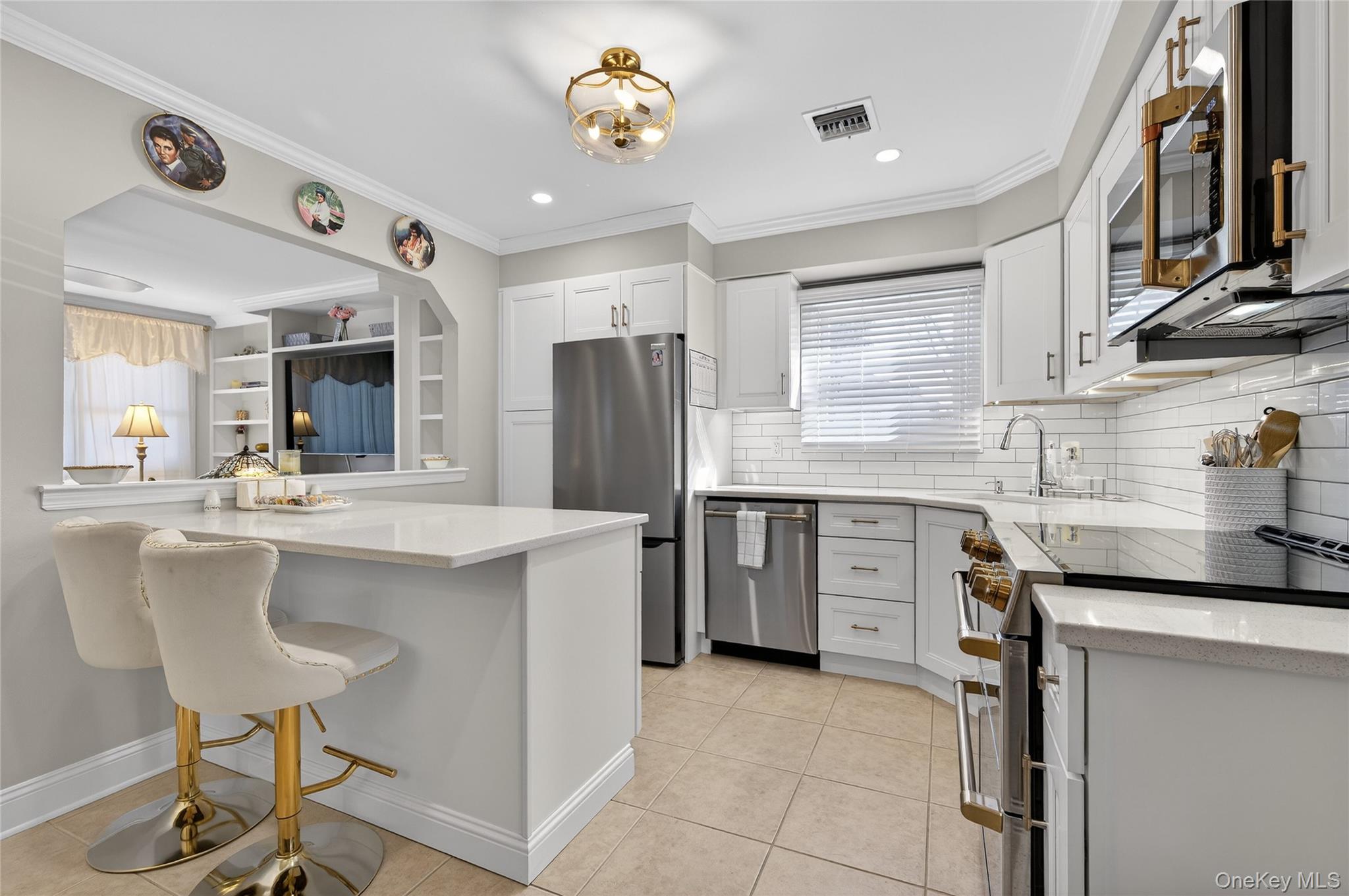 #11 photo, 1 Atlantic Avenue, নাসাউ কাউন্টি Farmingdale , NY 11735