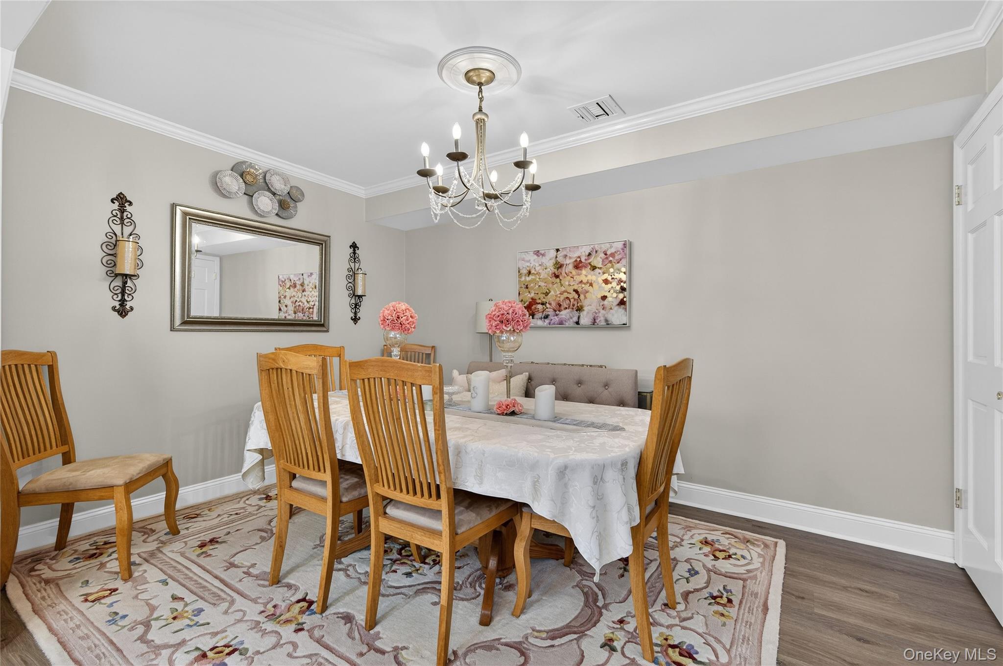 #7 photo, 1 Atlantic Avenue, নাসাউ কাউন্টি Farmingdale , NY 11735