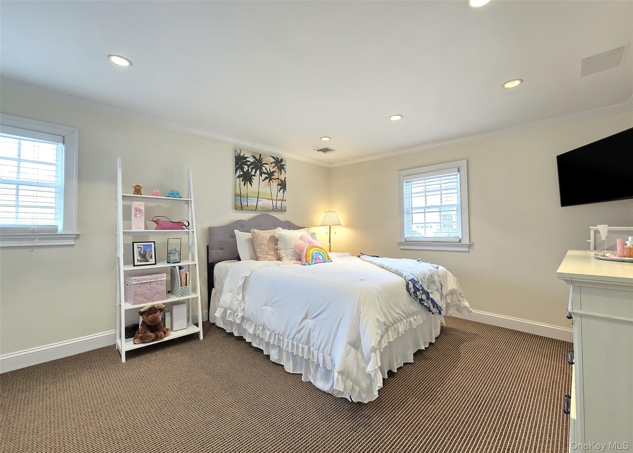 #7 photo, 19 Kent Place, সাফোক কাউন্টি Amityville , NY 11701