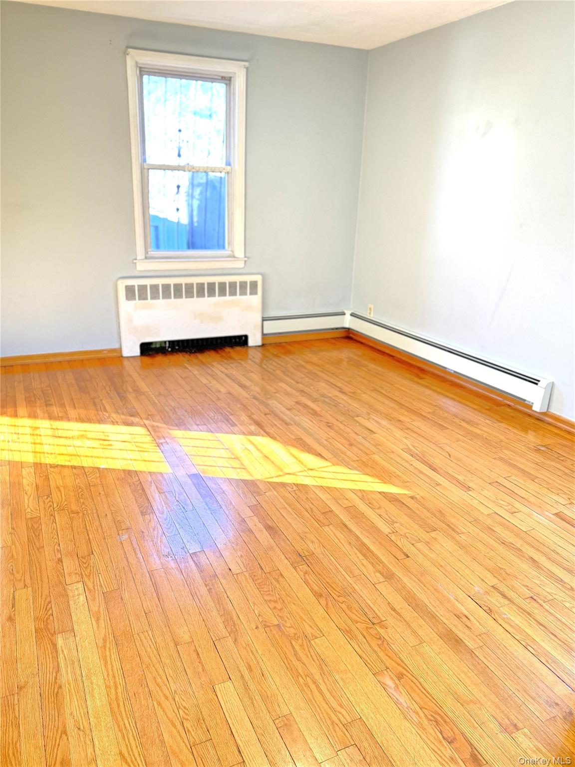 #3 photo, 15831 79th Avenue, কুইন্‌স Fresh Meadows , NY 11366