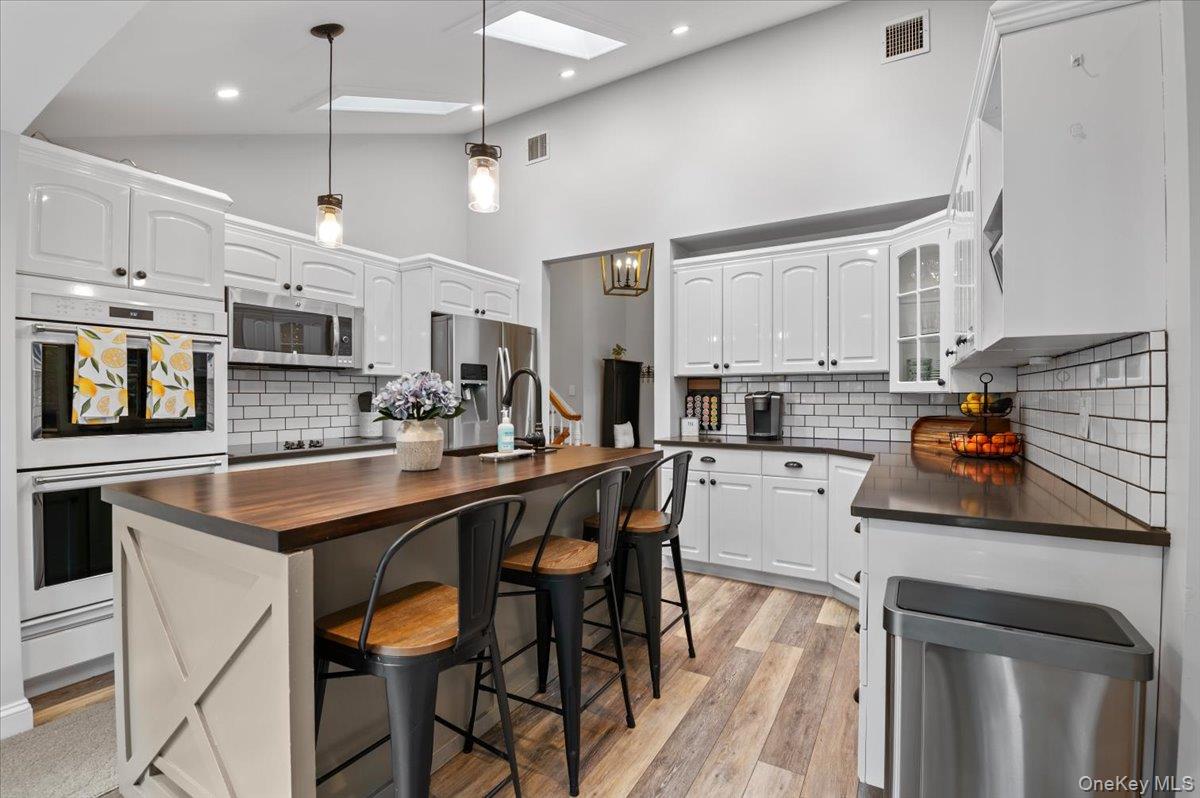 #10 photo, 16 Ingold Drive, সাফোক কাউন্টি Dix Hills , NY 11746