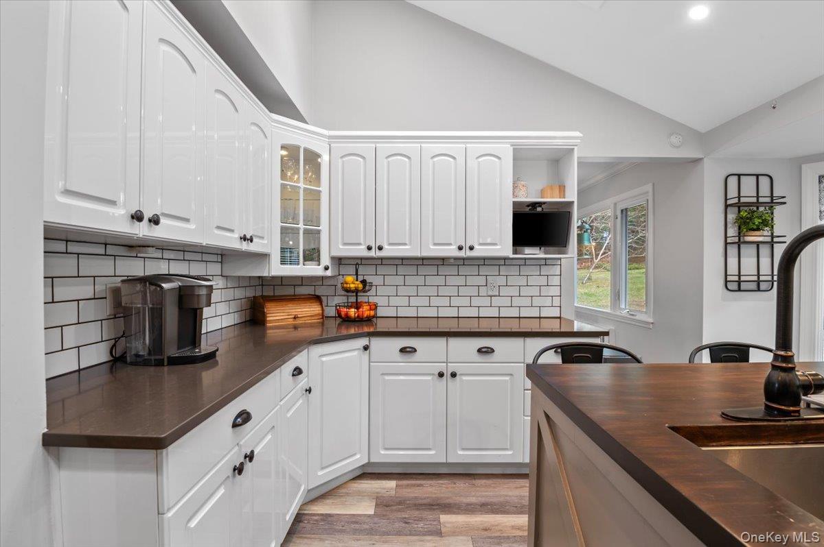 #8 photo, 16 Ingold Drive, সাফোক কাউন্টি Dix Hills , NY 11746