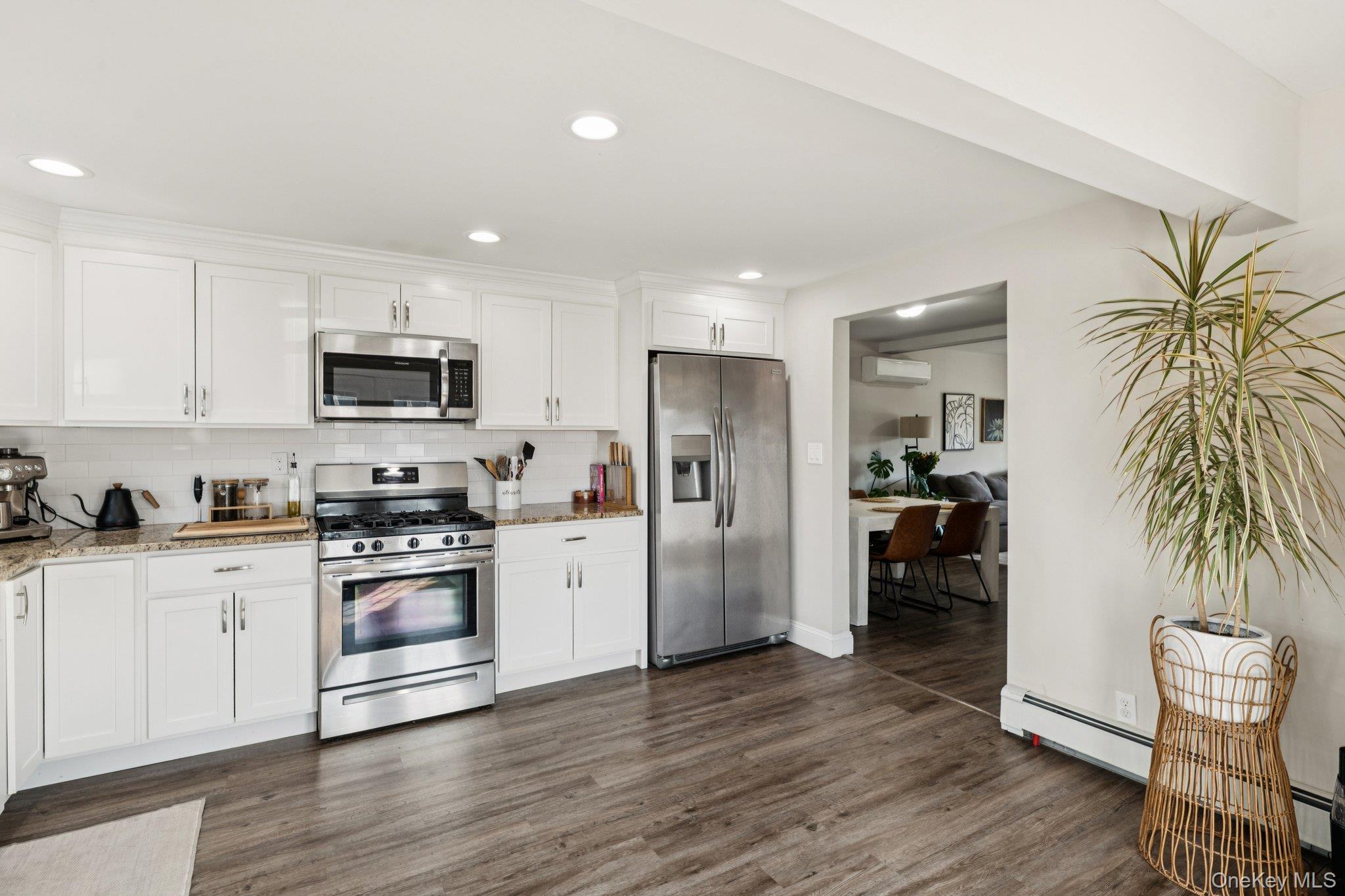 #15 photo, 72 Waverly Avenue, सफ़ोक काउंटी Patchogue , NY 11772