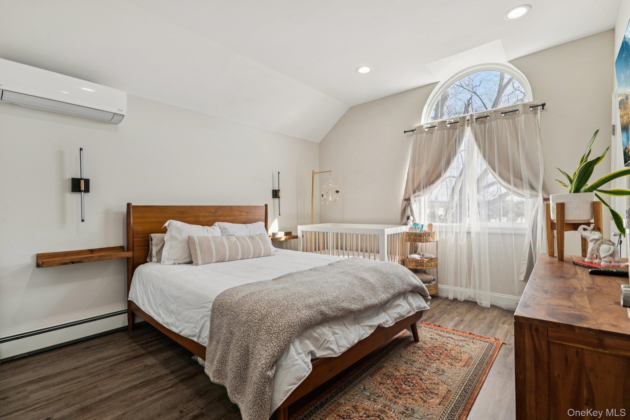 #19 photo, 72 Waverly Avenue, सफ़ोक काउंटी Patchogue , NY 11772