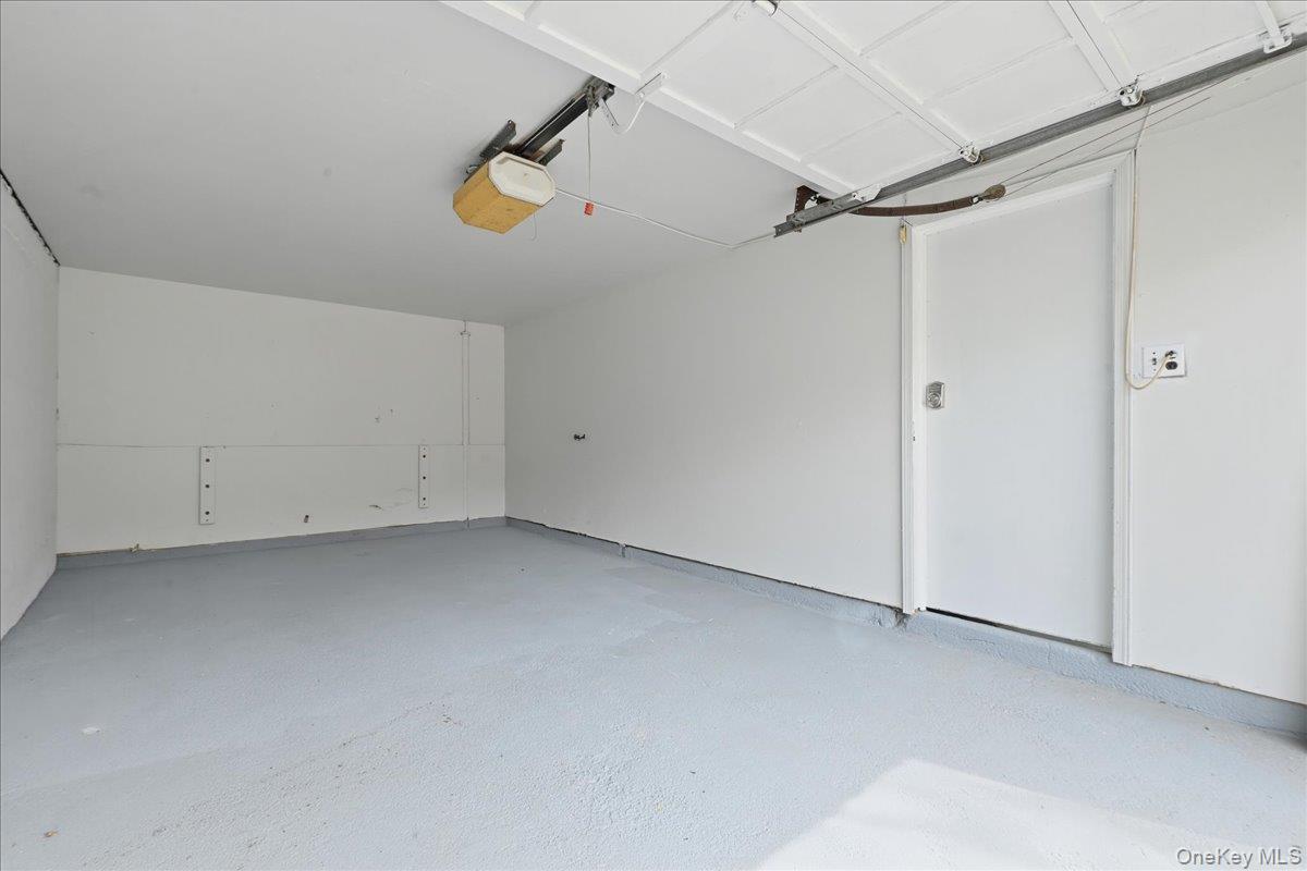 #19 photo, 7 Anchorage Road, Port Washington , NY 11050