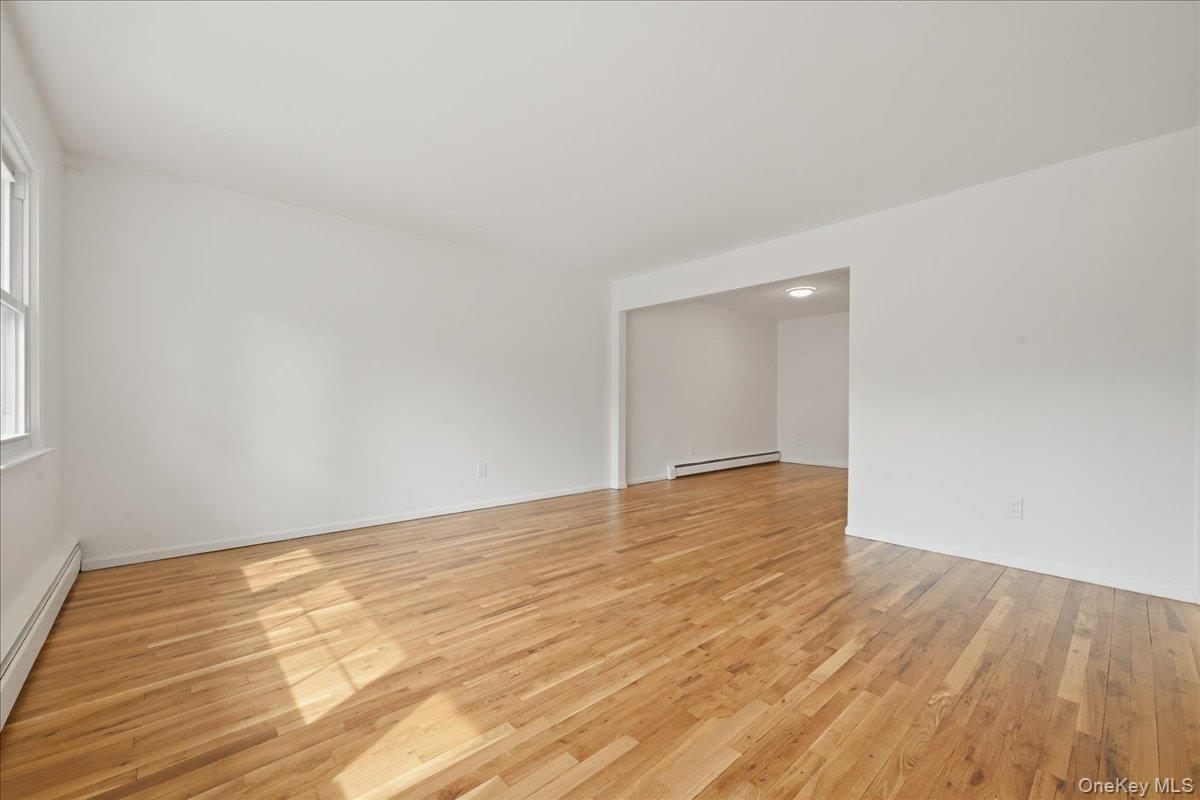 #2 photo, 7 Anchorage Road, Port Washington , NY 11050