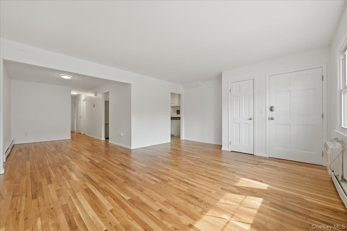 #5 photo, 7 Anchorage Road, Port Washington , NY 11050