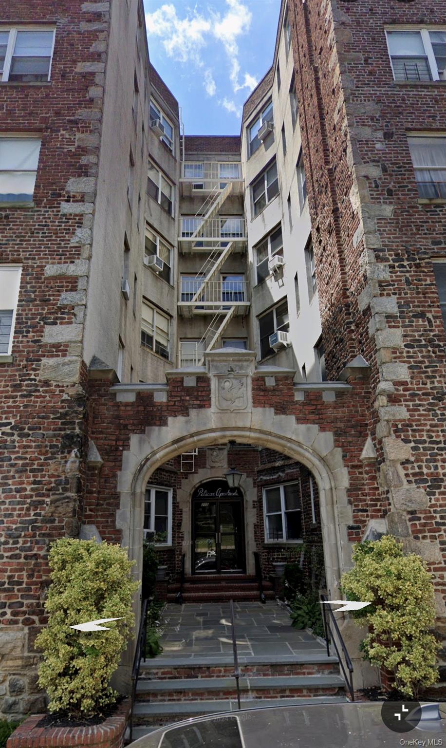 #1 photo, 305 6th Avenue, Pelham , NY 10803