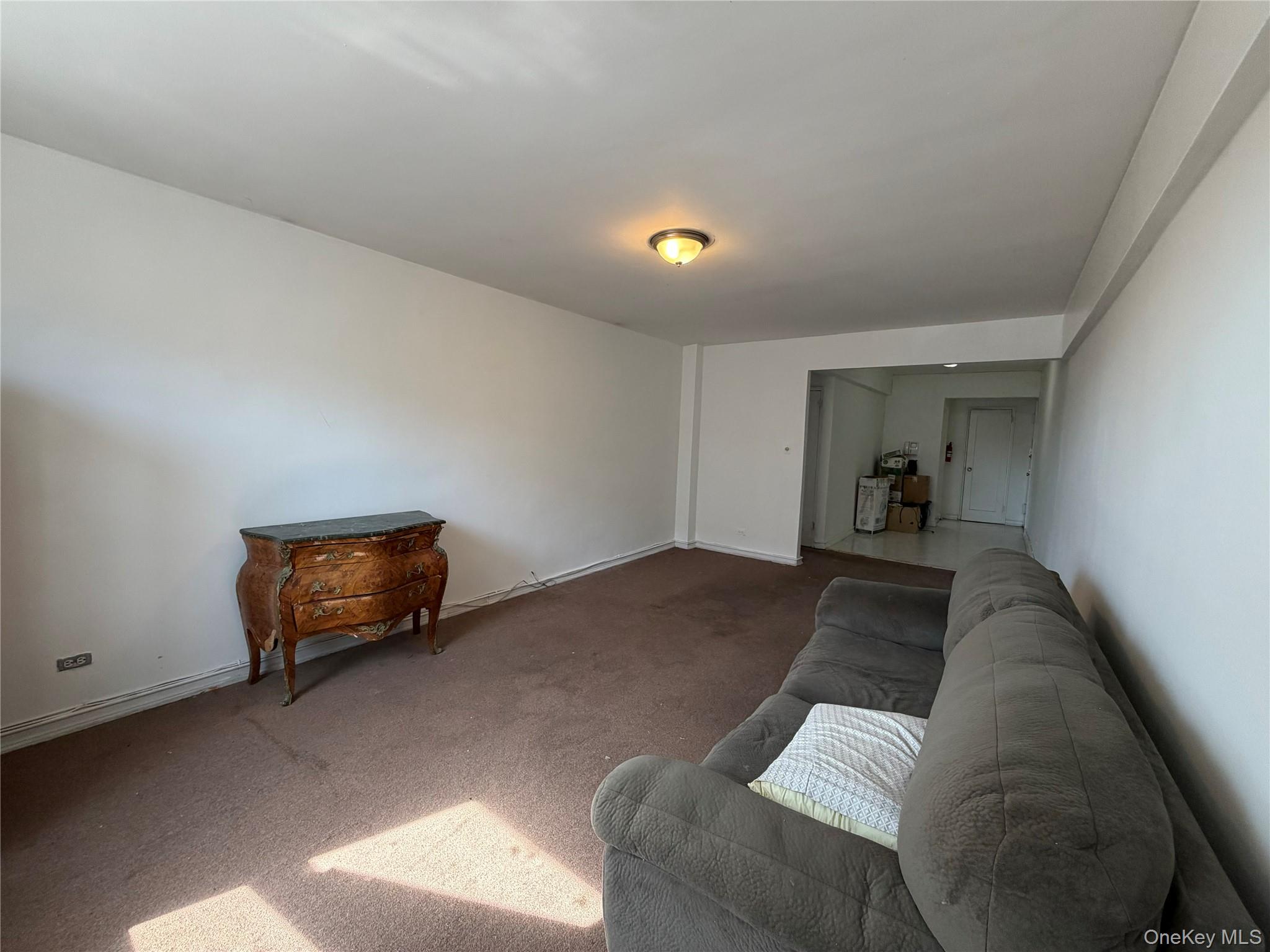 #12 photo, 90-09 Northern Boulevard, কুইন্‌স Jackson Heights , NY 11372