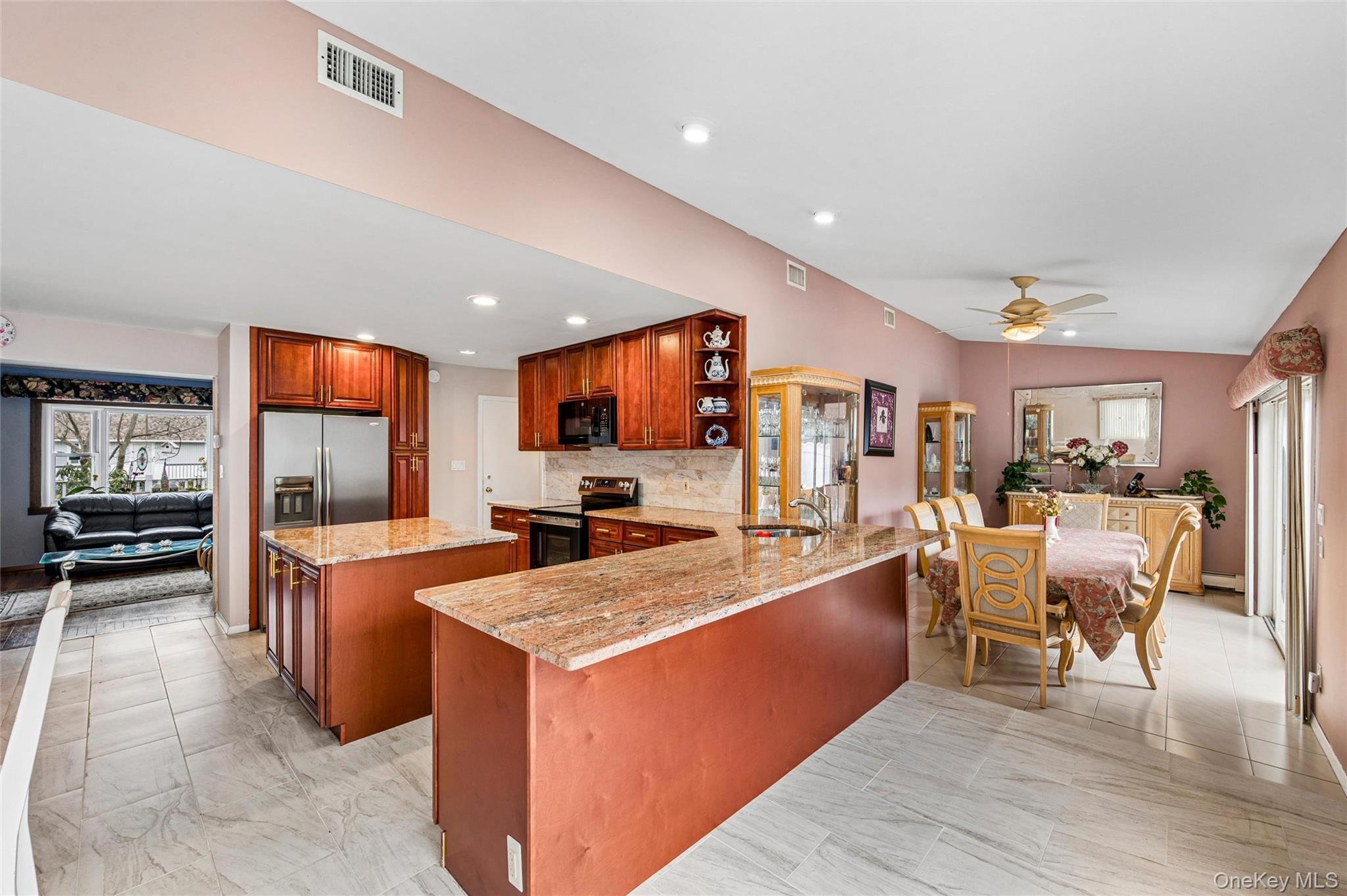 #10 photo, 3634 Summer Drive, নাসাউ কাউন্টি Wantagh , NY 11793