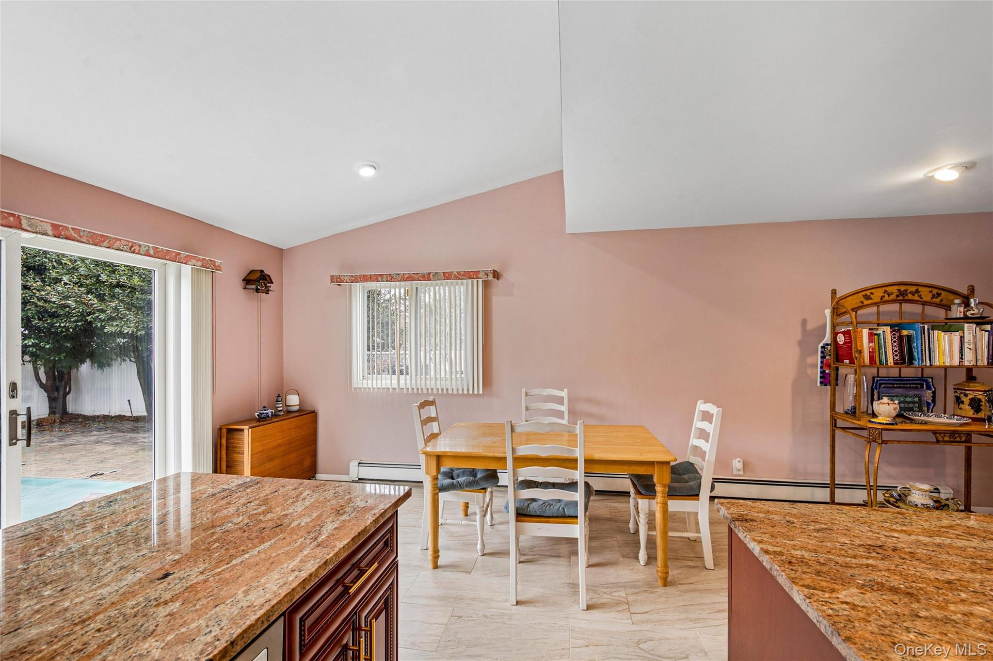 #11 photo, 3634 Summer Drive, নাসাউ কাউন্টি Wantagh , NY 11793