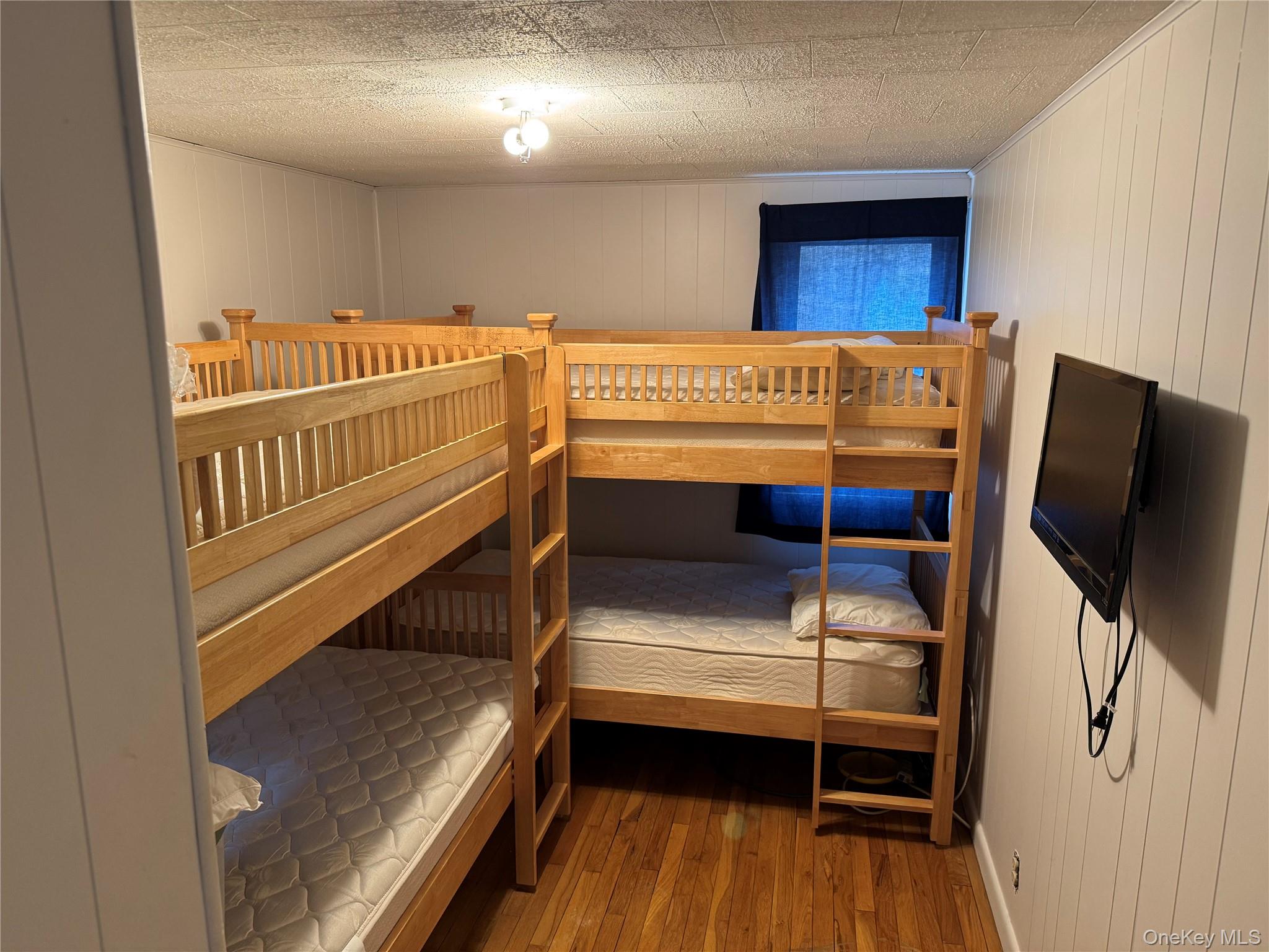 #8 photo, 44 Cedar Drive, Саффолк ‖ Miller Place , NY 11764