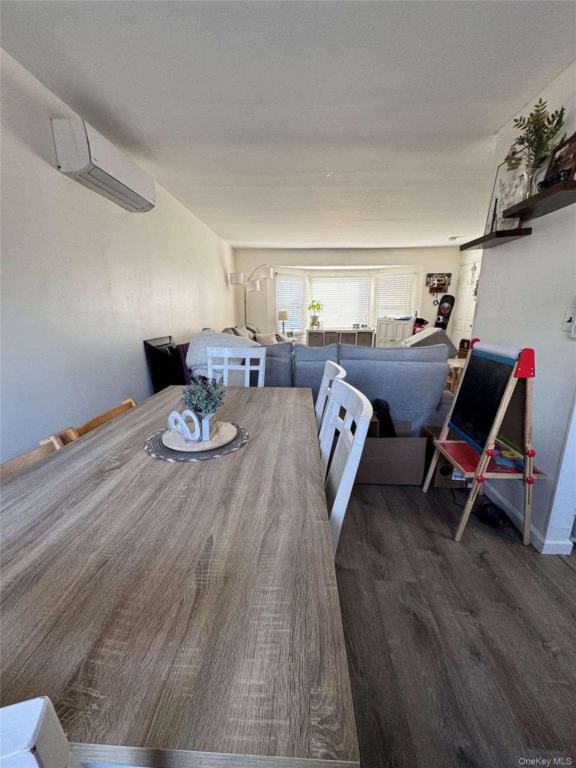 #5 photo, 140 N 21st Street, সাফোক কাউন্টি Wyandanch , NY 11798