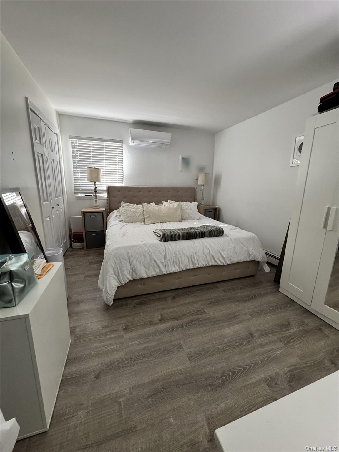 #7 photo, 140 N 21st Street, সাফোক কাউন্টি Wyandanch , NY 11798