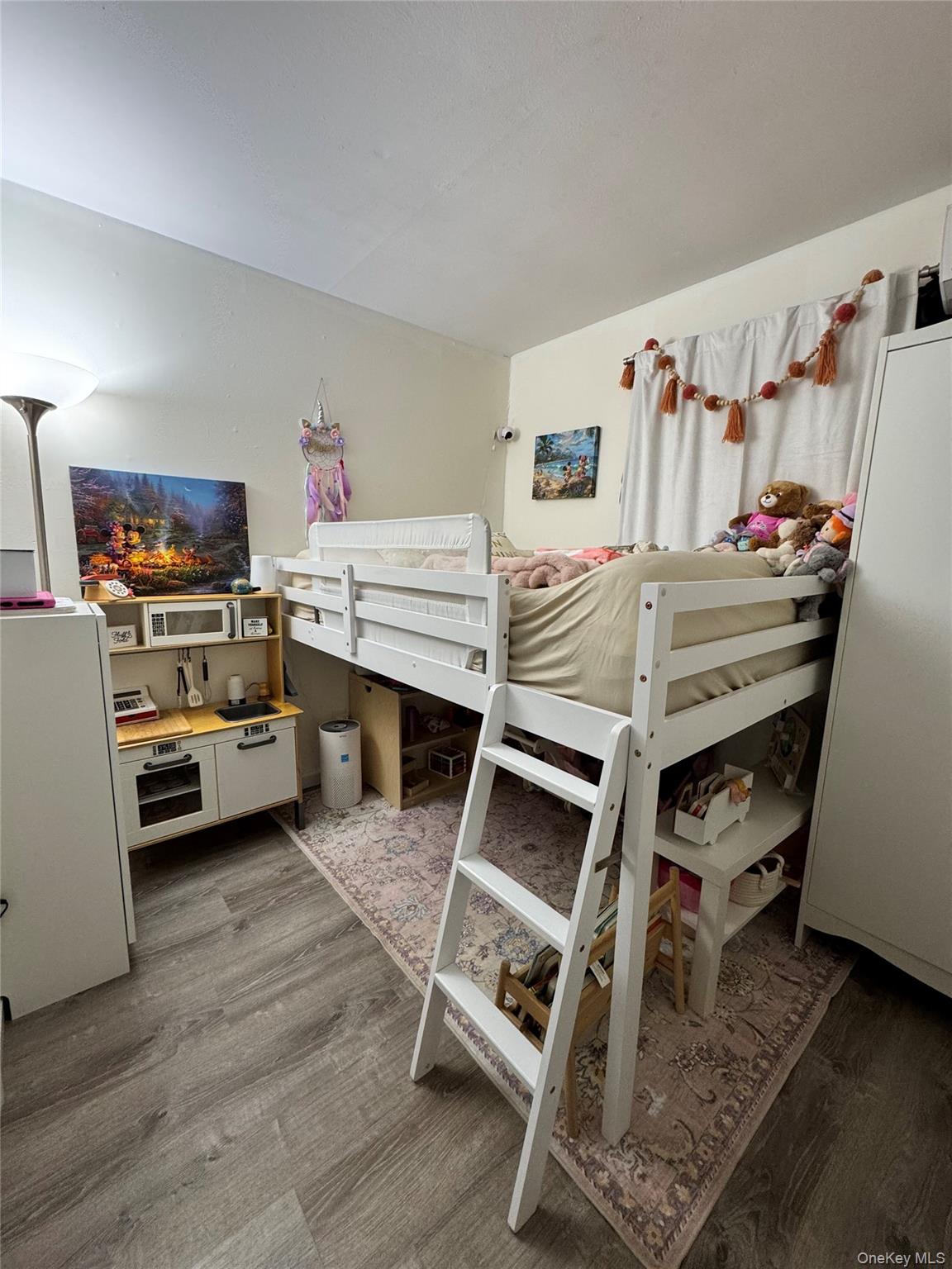 #8 photo, 140 N 21st Street, সাফোক কাউন্টি Wyandanch , NY 11798