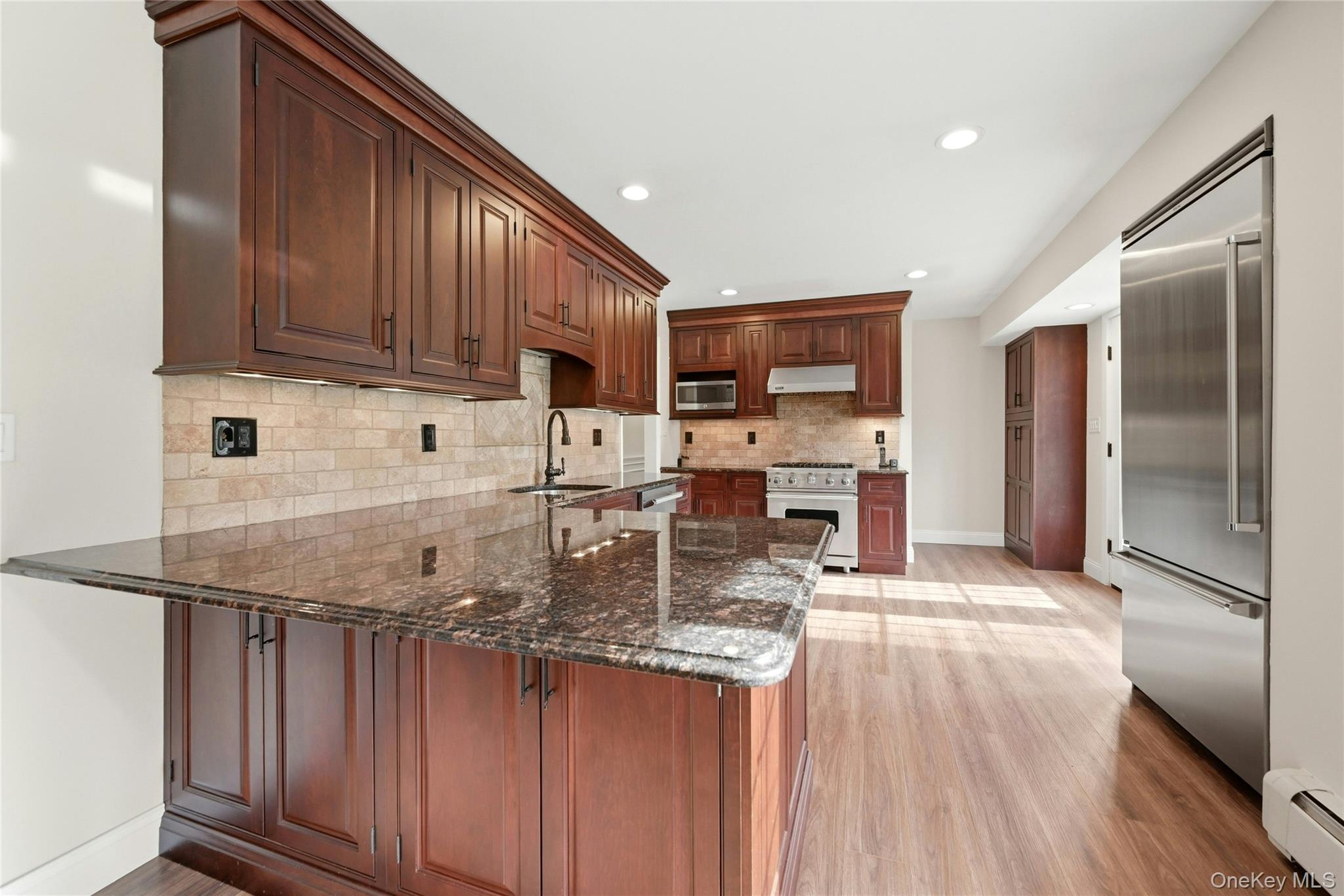 #16 photo, 8 Kemswick Drive, সাফোক কাউন্টি Stony Brook , NY 11790