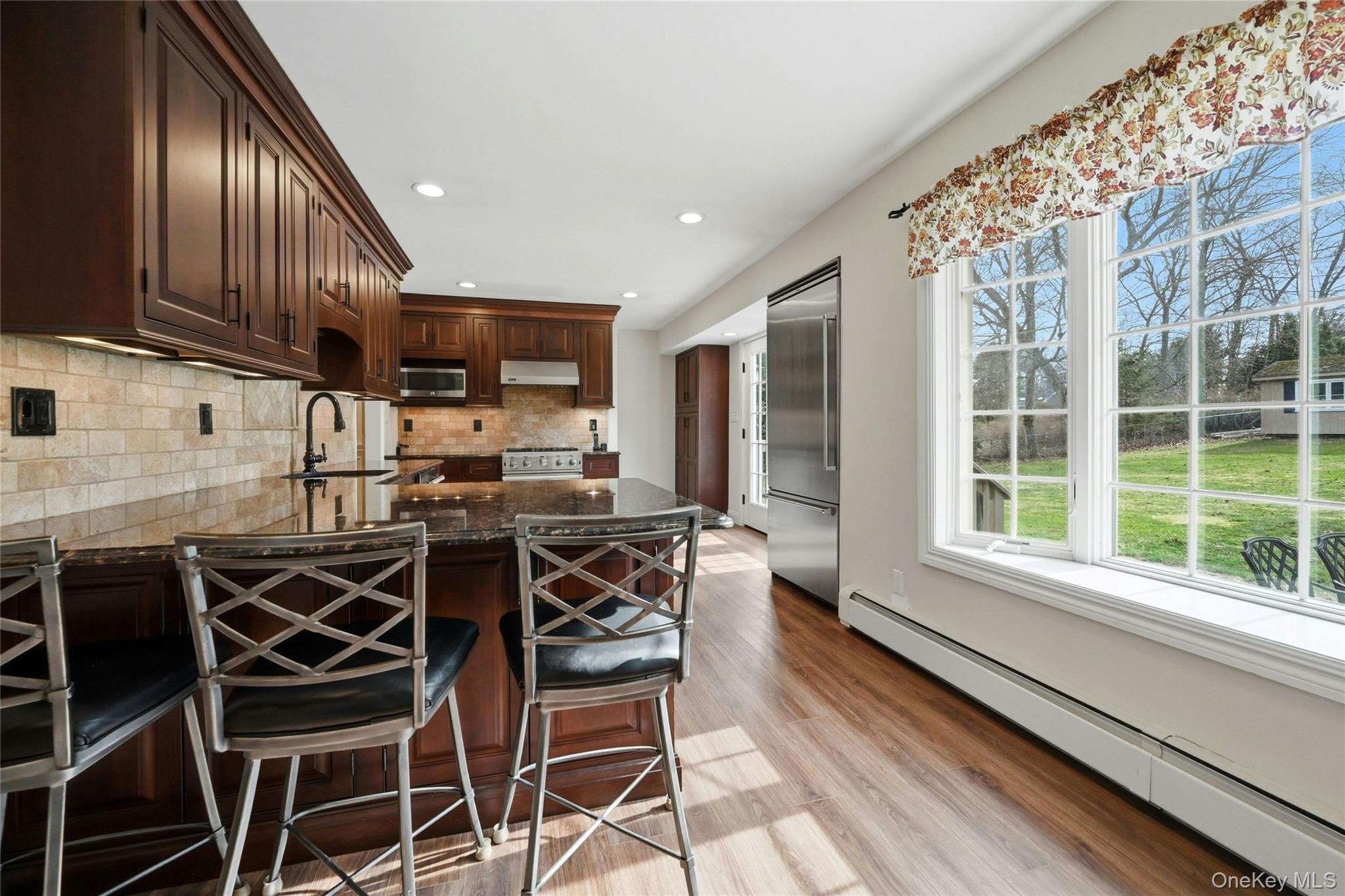 #17 photo, 8 Kemswick Drive, সাফোক কাউন্টি Stony Brook , NY 11790