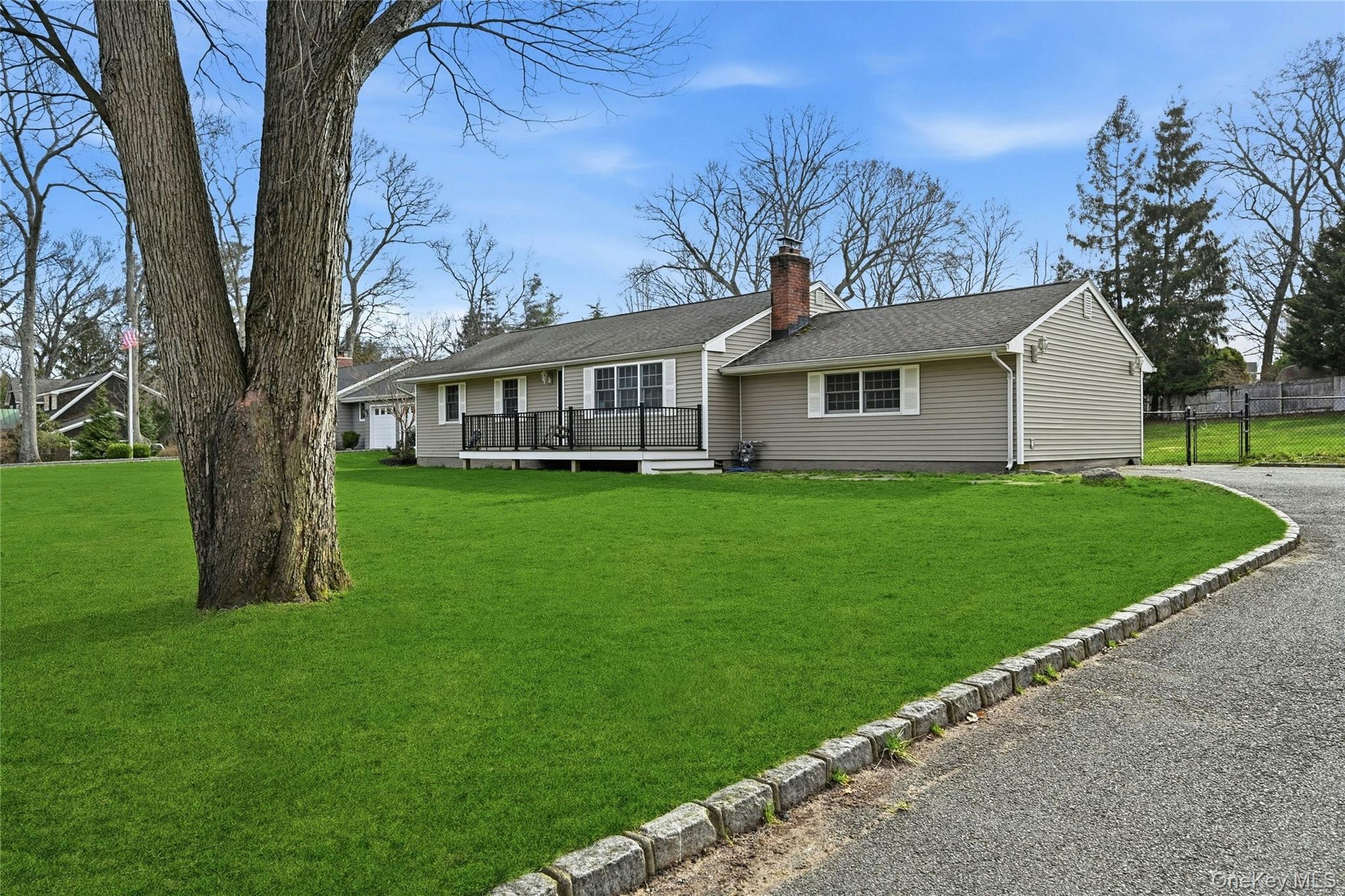 #4 photo, 8 Kemswick Drive, সাফোক কাউন্টি Stony Brook , NY 11790