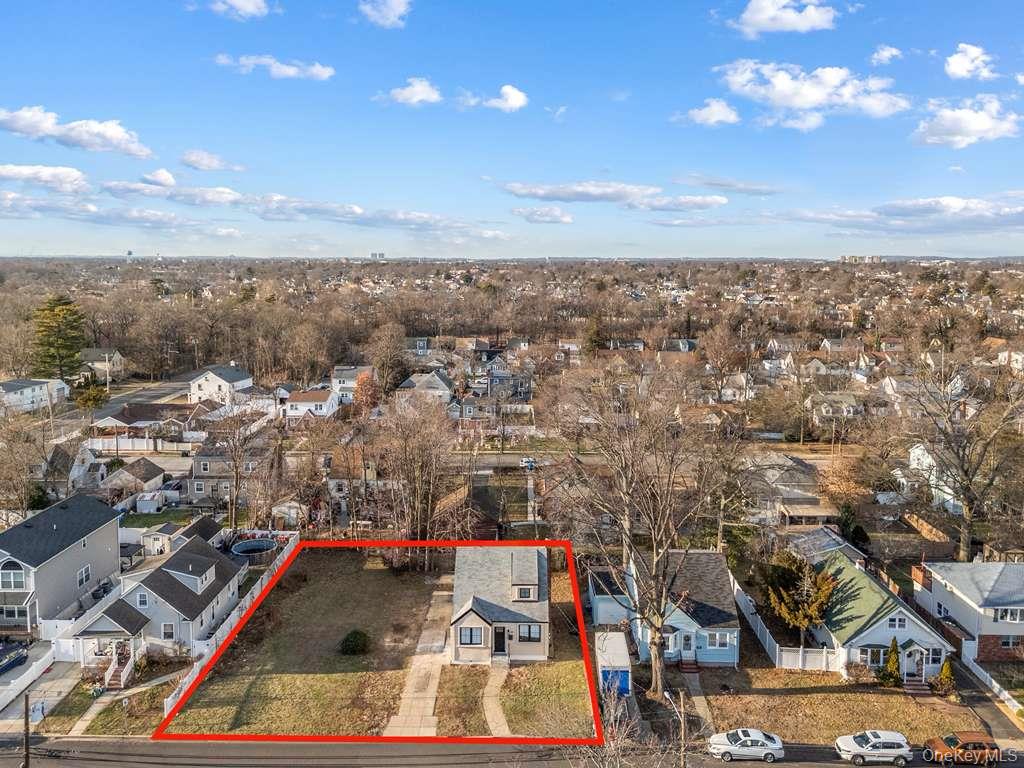 #3 photo, 119 E Pennywood Avenue, Roosevelt , NY 11575