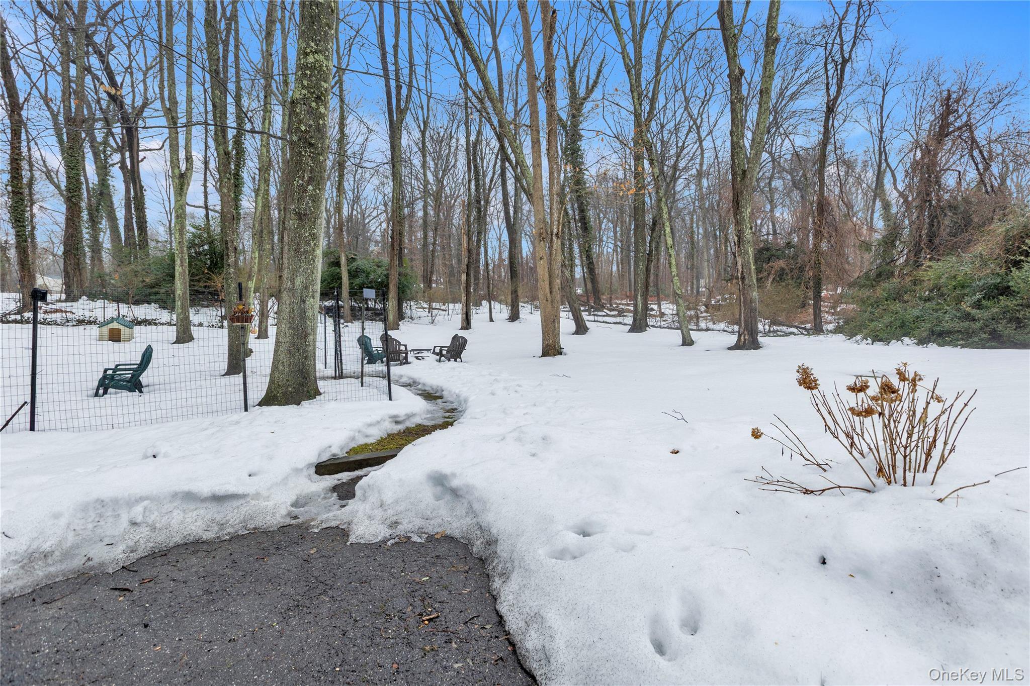 #17 photo, 72 Daly Road, সাফোক কাউন্টি East Northport , NY 11731