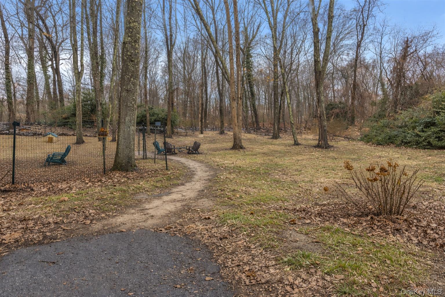 #18 photo, 72 Daly Road, সাফোক কাউন্টি East Northport , NY 11731