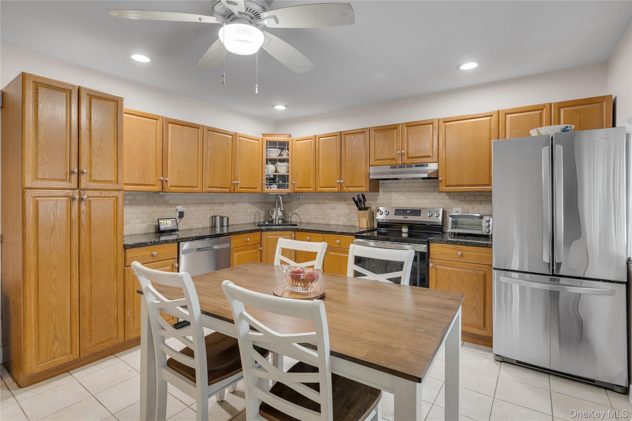 #8 photo, 72 Daly Road, সাফোক কাউন্টি East Northport , NY 11731