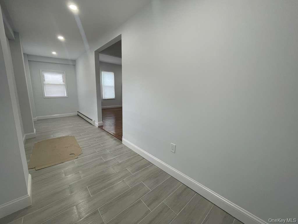 #11 photo, 22 Colonial Avenue, নাসাউ কাউন্টি Freeport , NY 11520