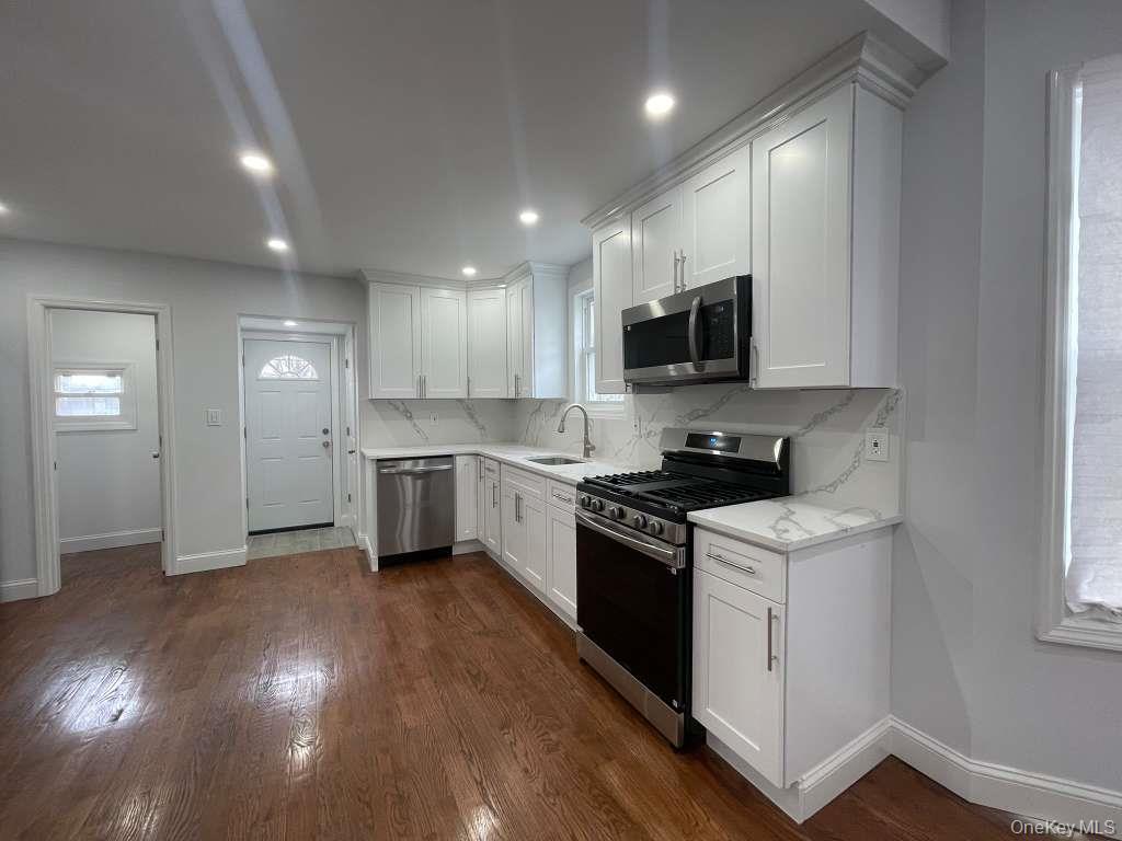 #15 photo, 22 Colonial Avenue, নাসাউ কাউন্টি Freeport , NY 11520