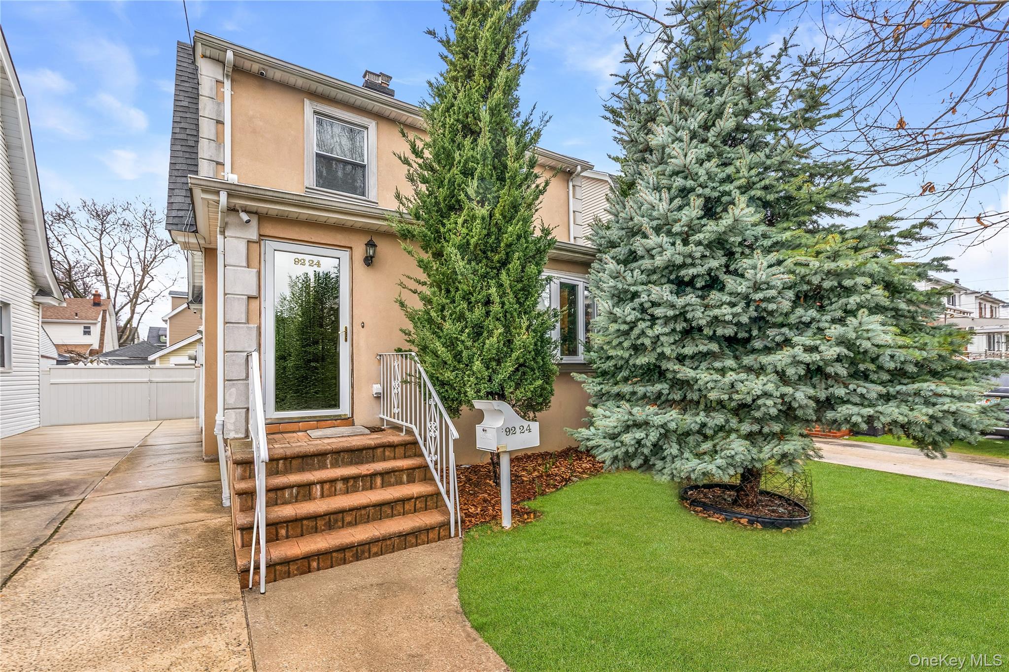 #1 photo, 92-24 219th Street, কুইন্‌স Queens Village , NY 11428