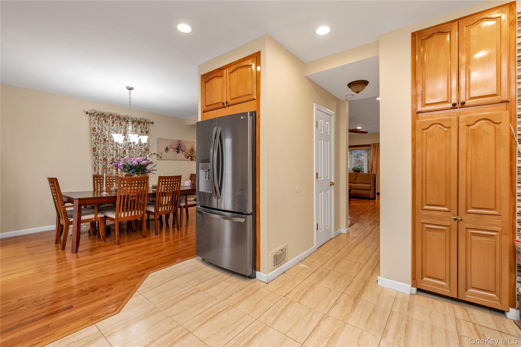 #6 photo, 92-24 219th Street, কুইন্‌স Queens Village , NY 11428