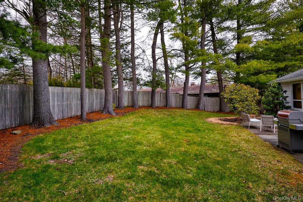 #2 photo, 42 Thornwood Drive, Poughkeepsie , NY 12603