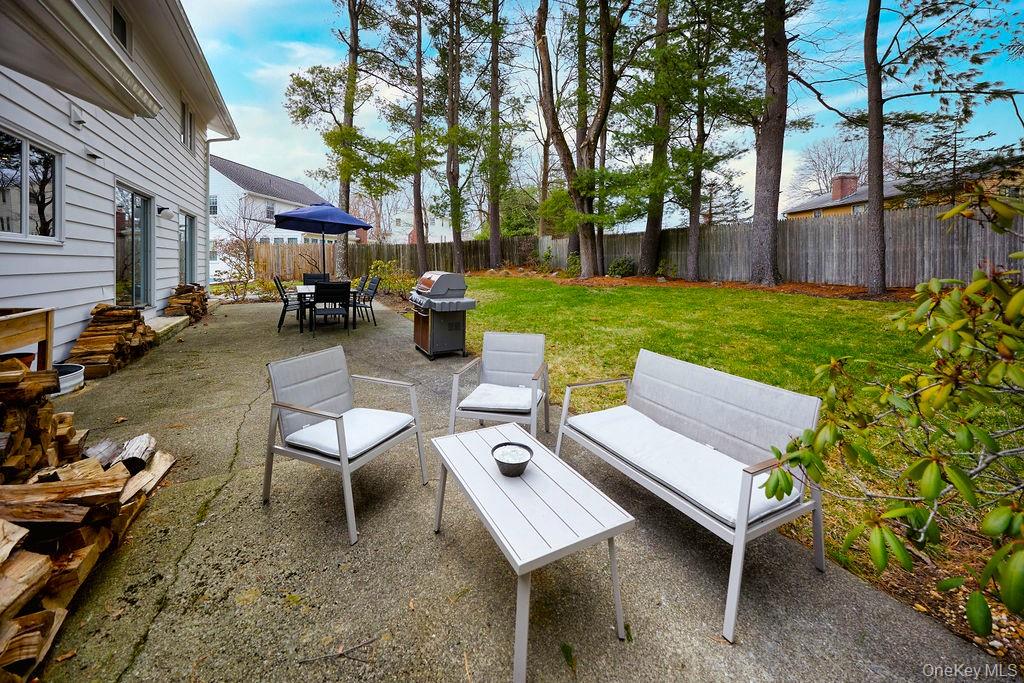 #4 photo, 42 Thornwood Drive, Poughkeepsie , NY 12603