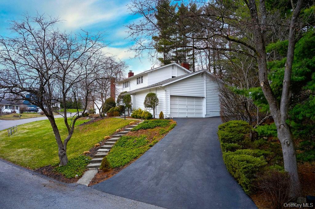 #5 photo, 42 Thornwood Drive, Poughkeepsie , NY 12603