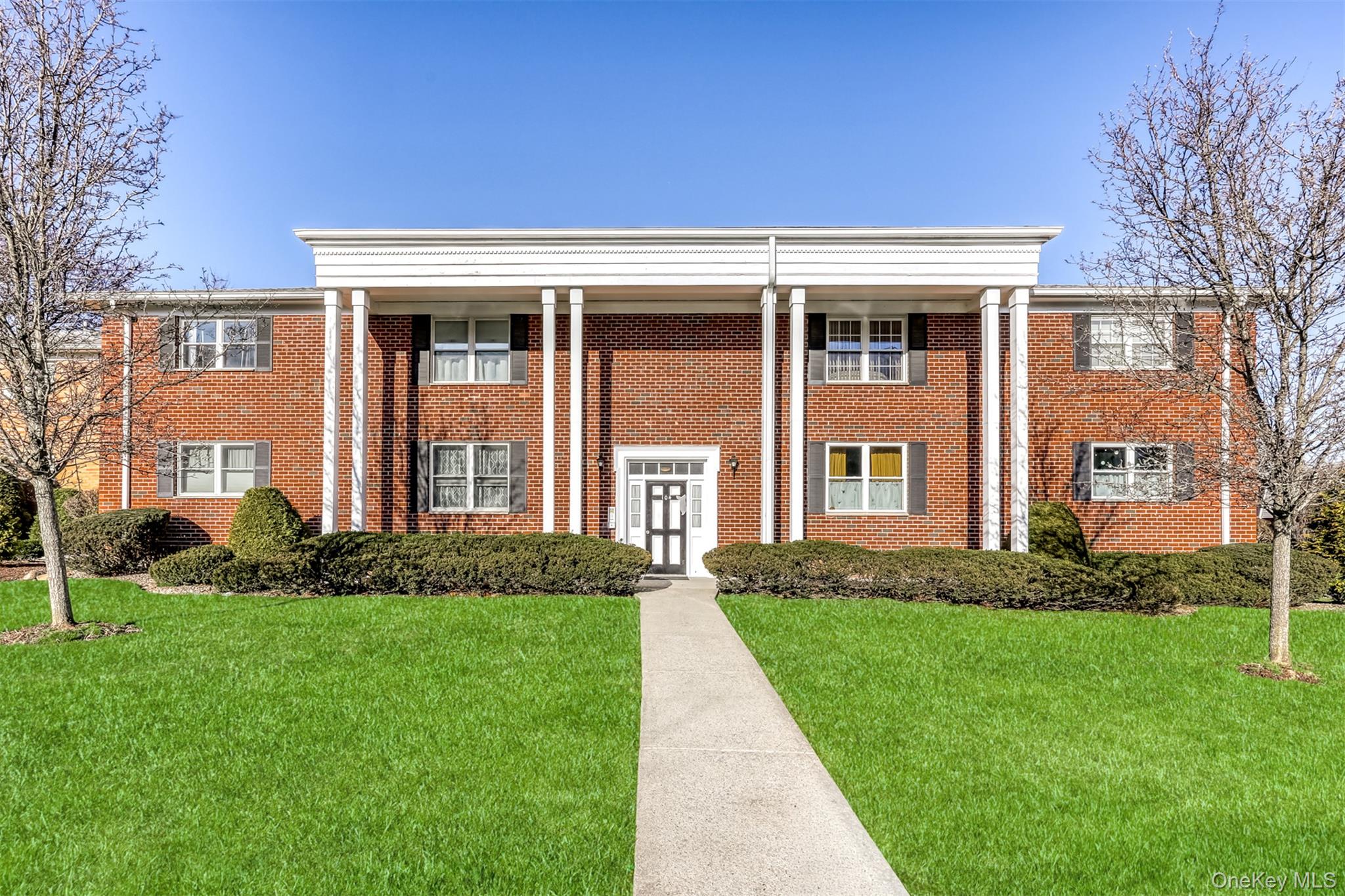 #1 photo, 104 Bon Aire Circle, Suffern , NY 10901