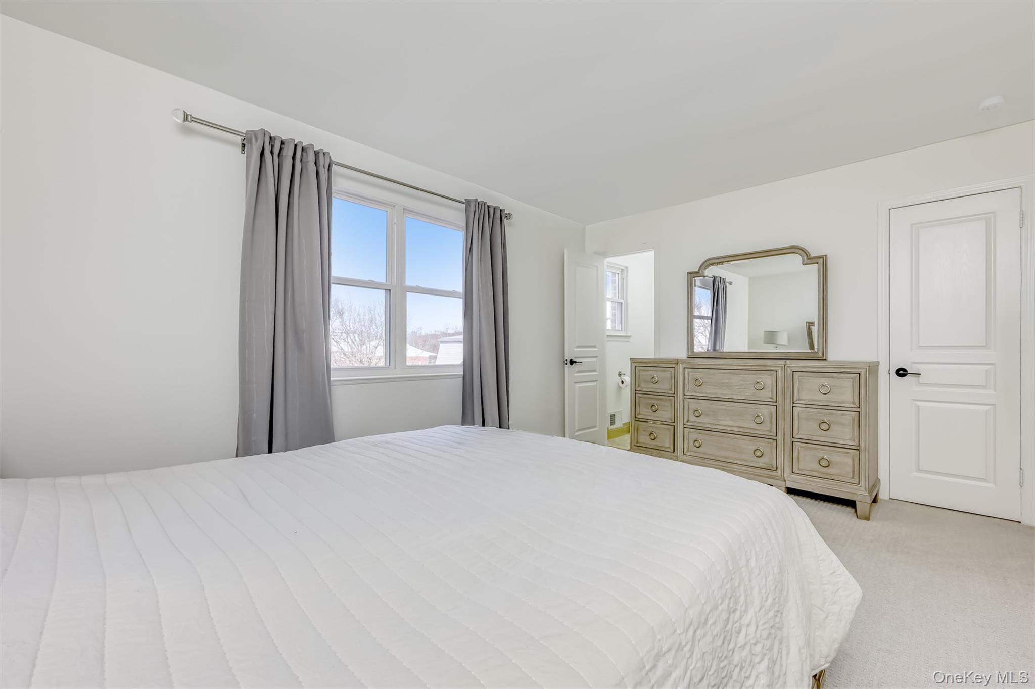 #10 photo, 104 Bon Aire Circle, Suffern , NY 10901