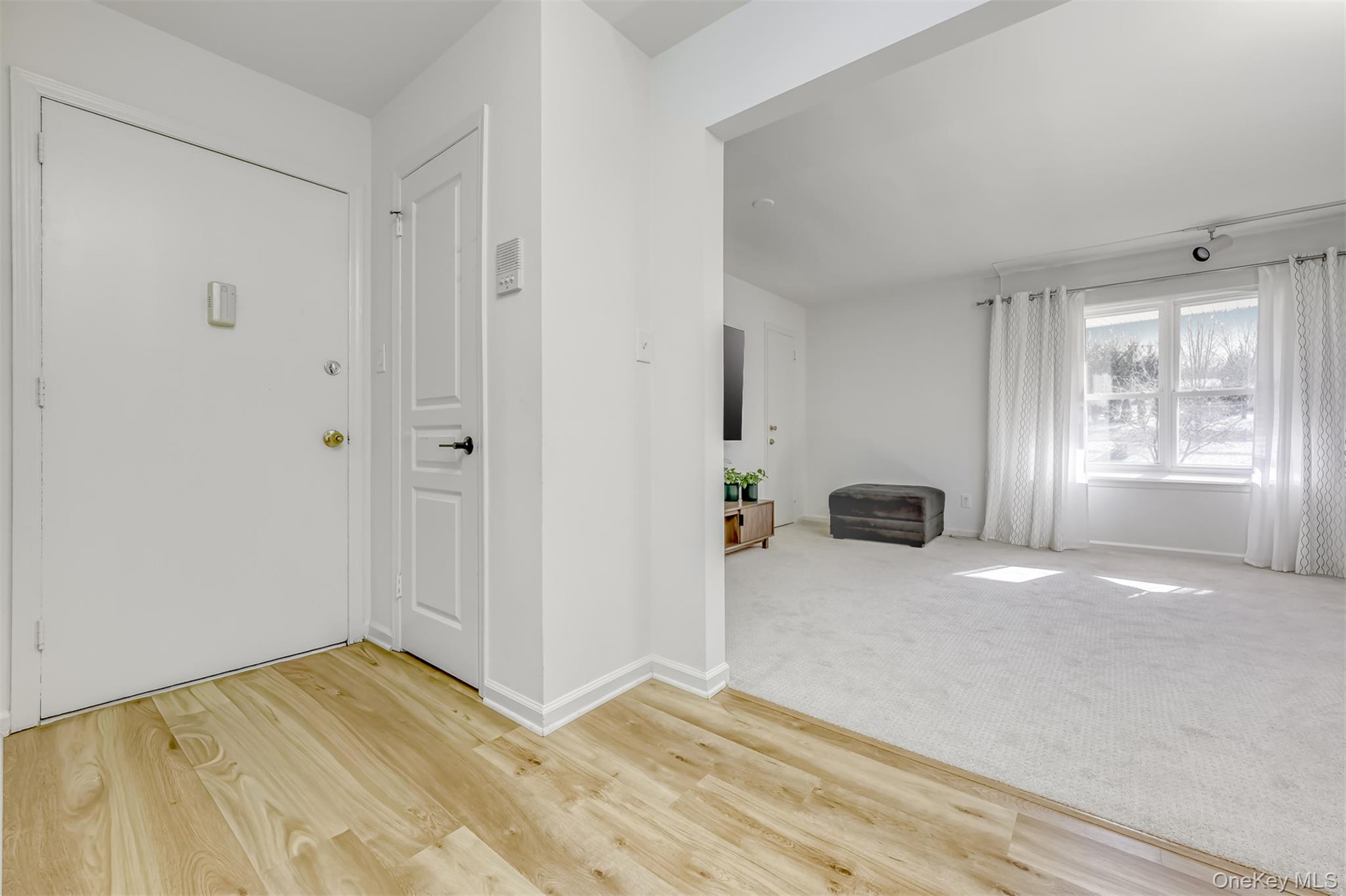 #4 photo, 104 Bon Aire Circle, Suffern , NY 10901