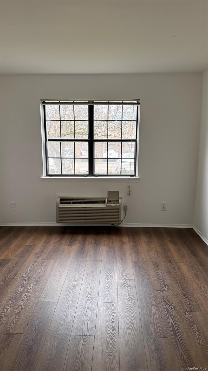 #7 photo, 440 Carpenter Avenue, Newburgh , NY 12550