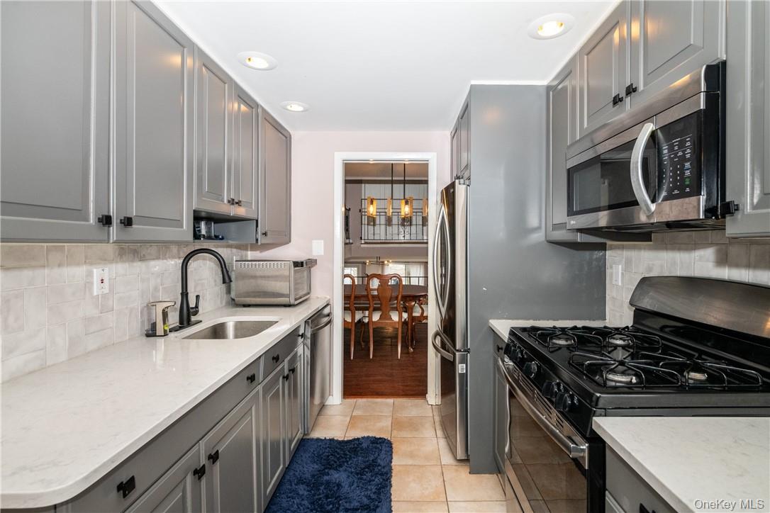 #8 photo, 25 Barker Street, Mount Kisco , NY 10549