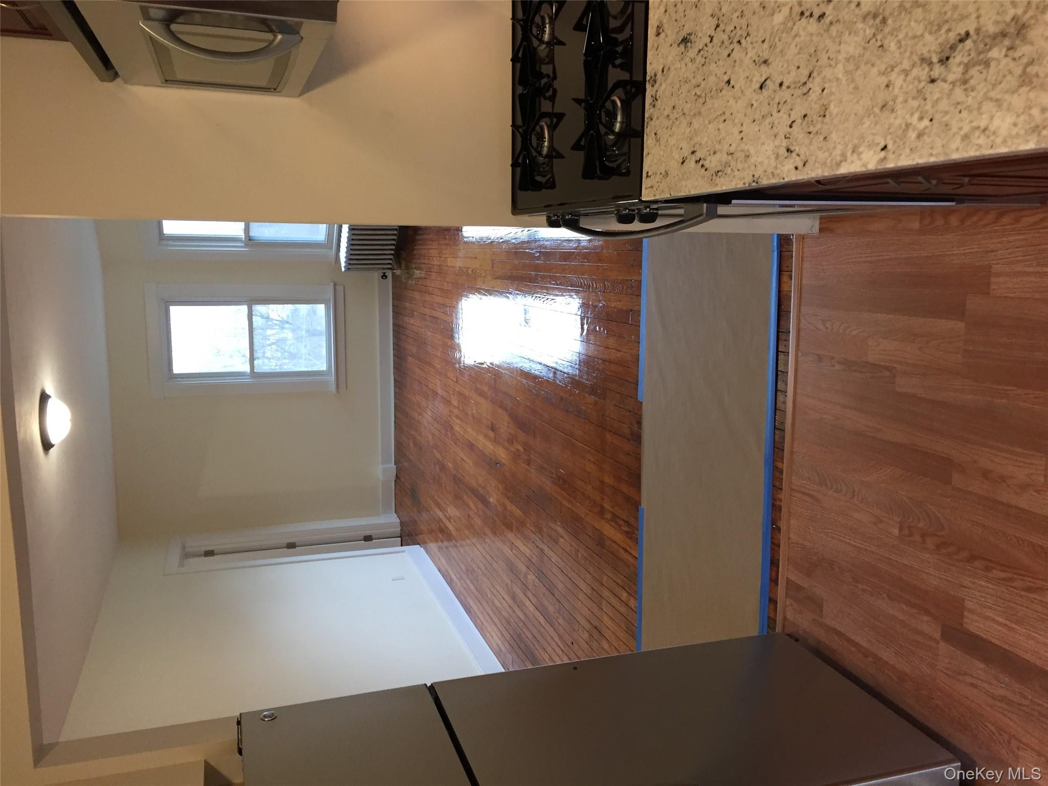 #6 photo, 8 Parkway Terrace, Pleasantville , NY 10570