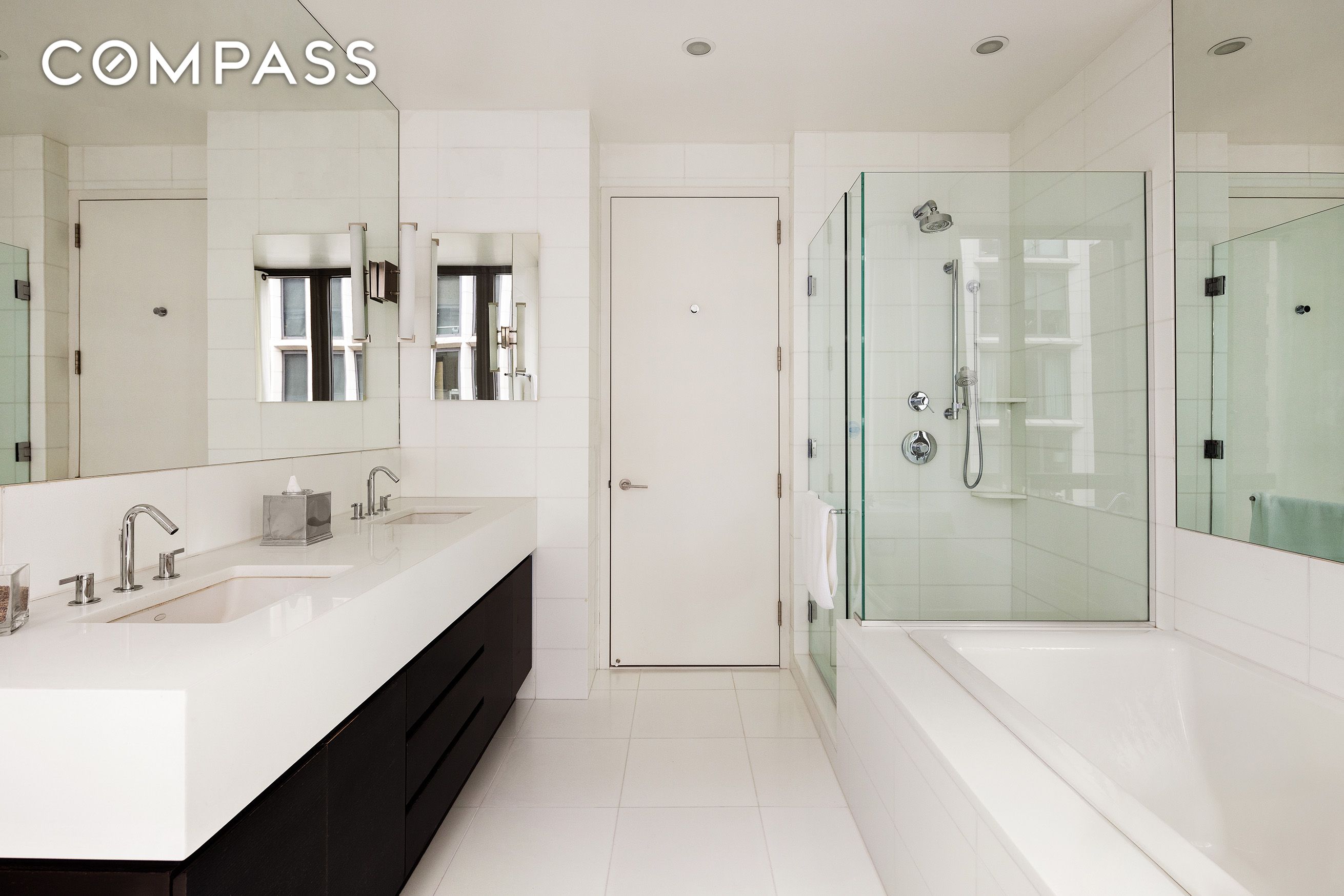 #9 photo, 4 W 21st Street, 맨해튼 Flatiron , NY 10010