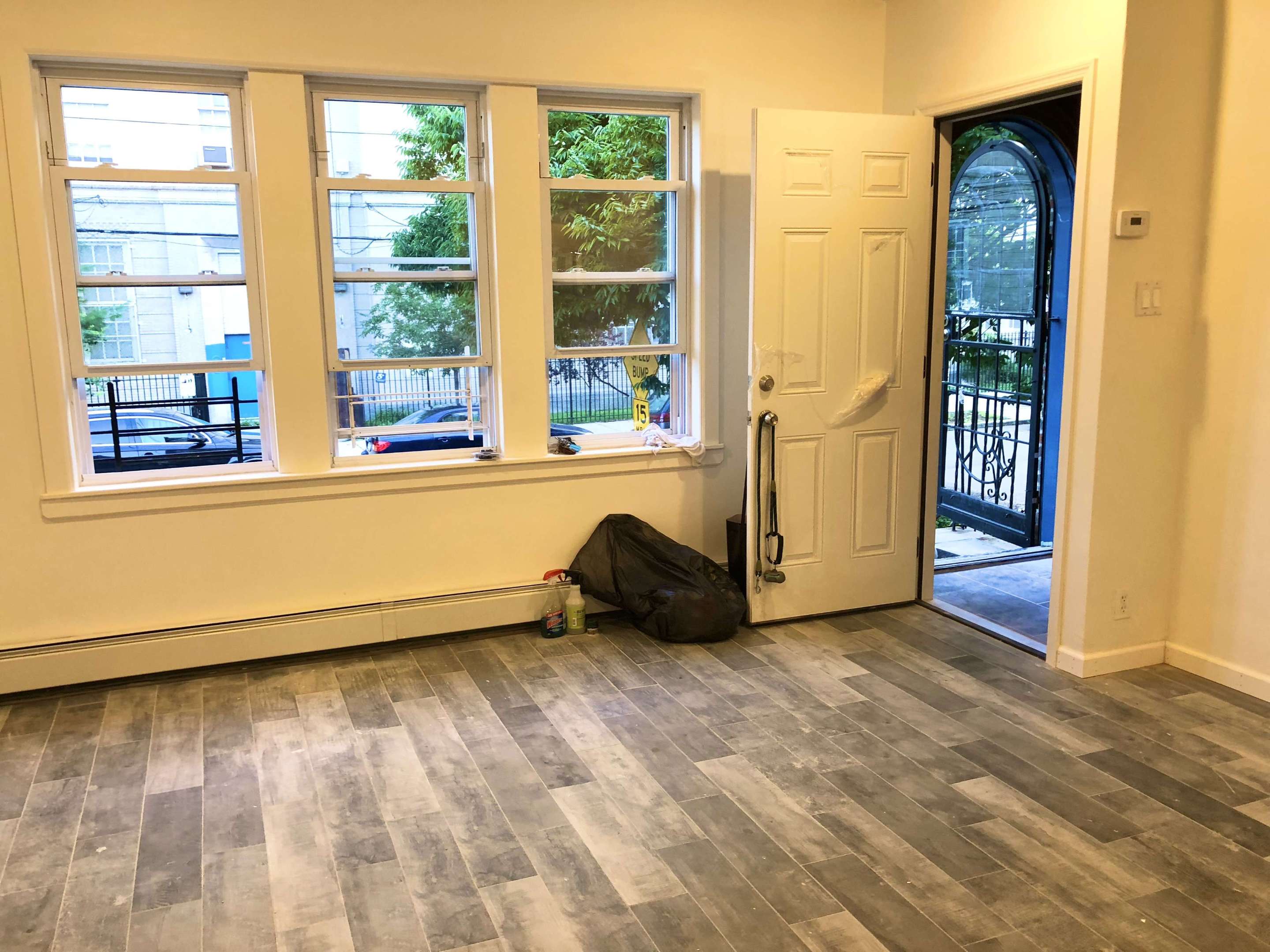 #6 photo, 1707 E 34th Street, הברונקס Marine Park , NY 11234